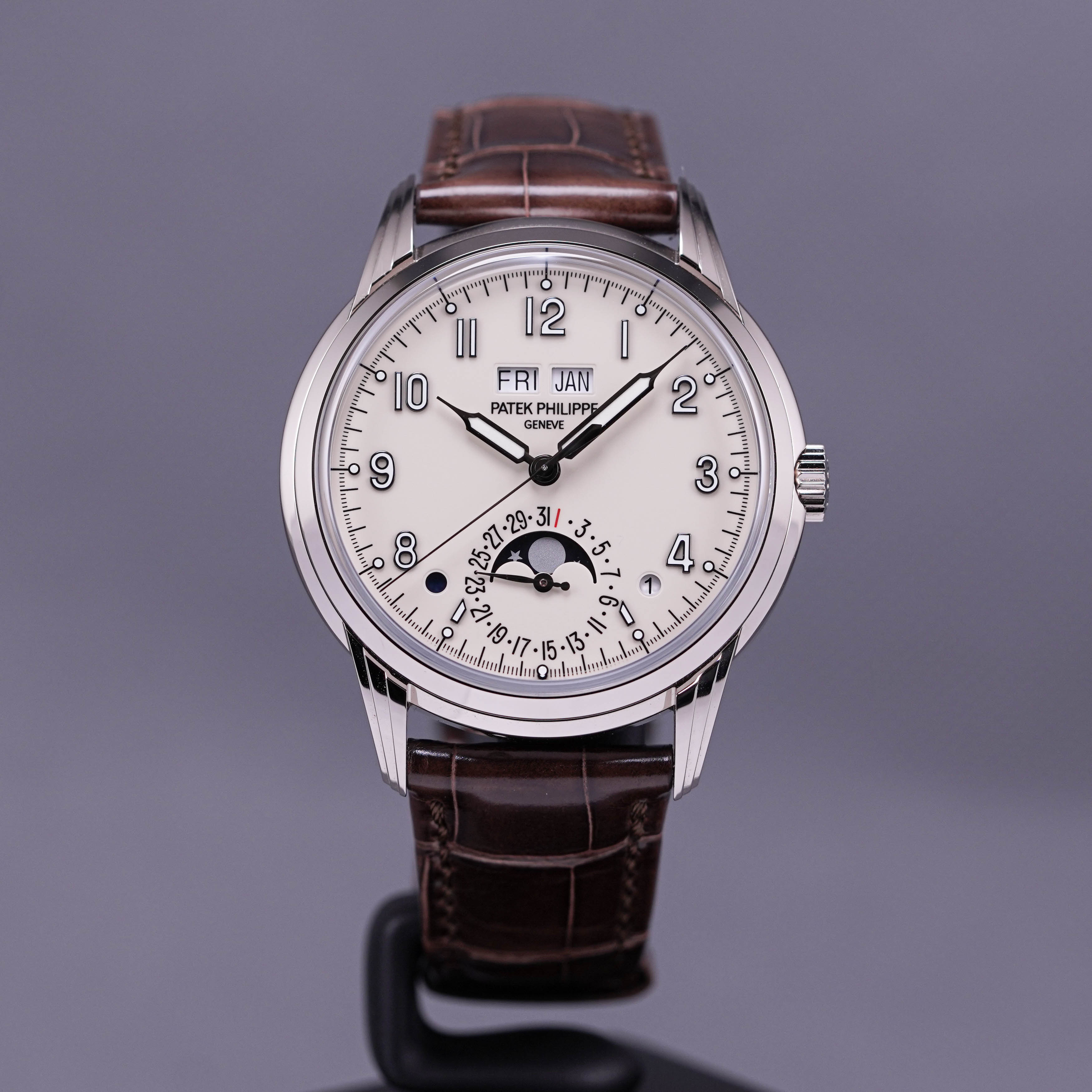 PATEK PHILIPPE PERPETUAL CALENDAR 5320G-001
