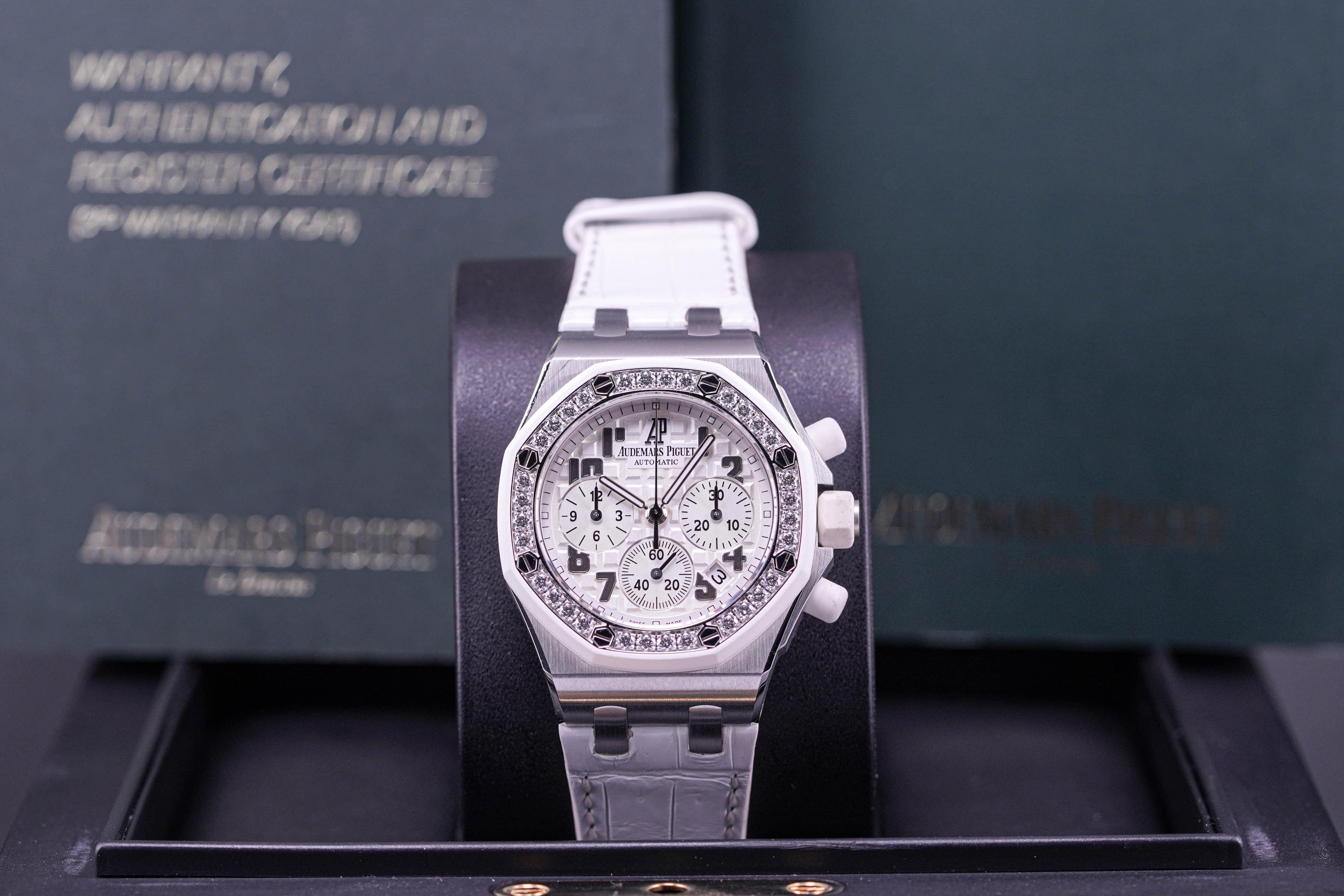 ROYAL OAK OFFSHORE CHRONOGRAPH 37MM LADIES WHITE DIAL (2015)