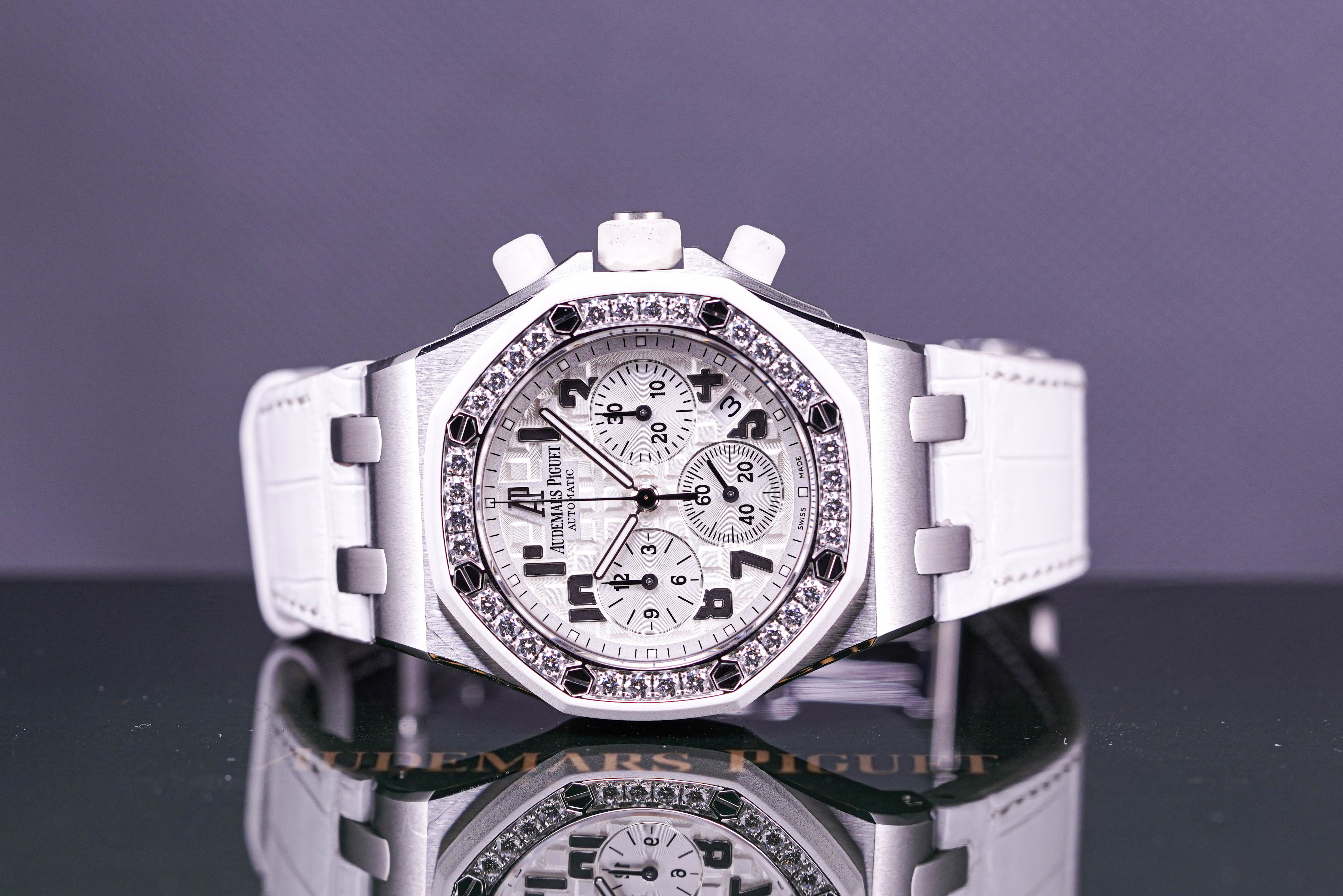 ROYAL OAK OFFSHORE CHRONOGRAPH 37MM LADIES WHITE DIAL (2015)