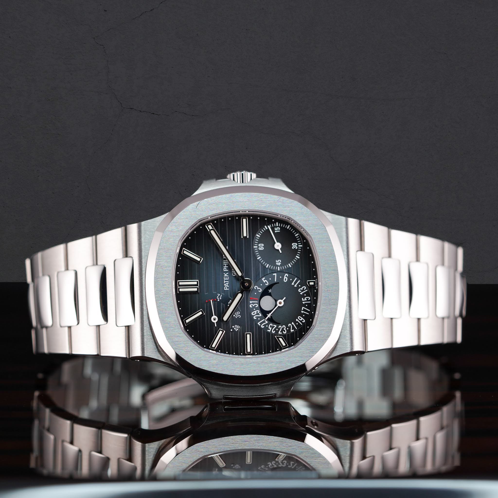 NAUTILUS 5712/1A MOONPHASE BLUE DIAL (2021)