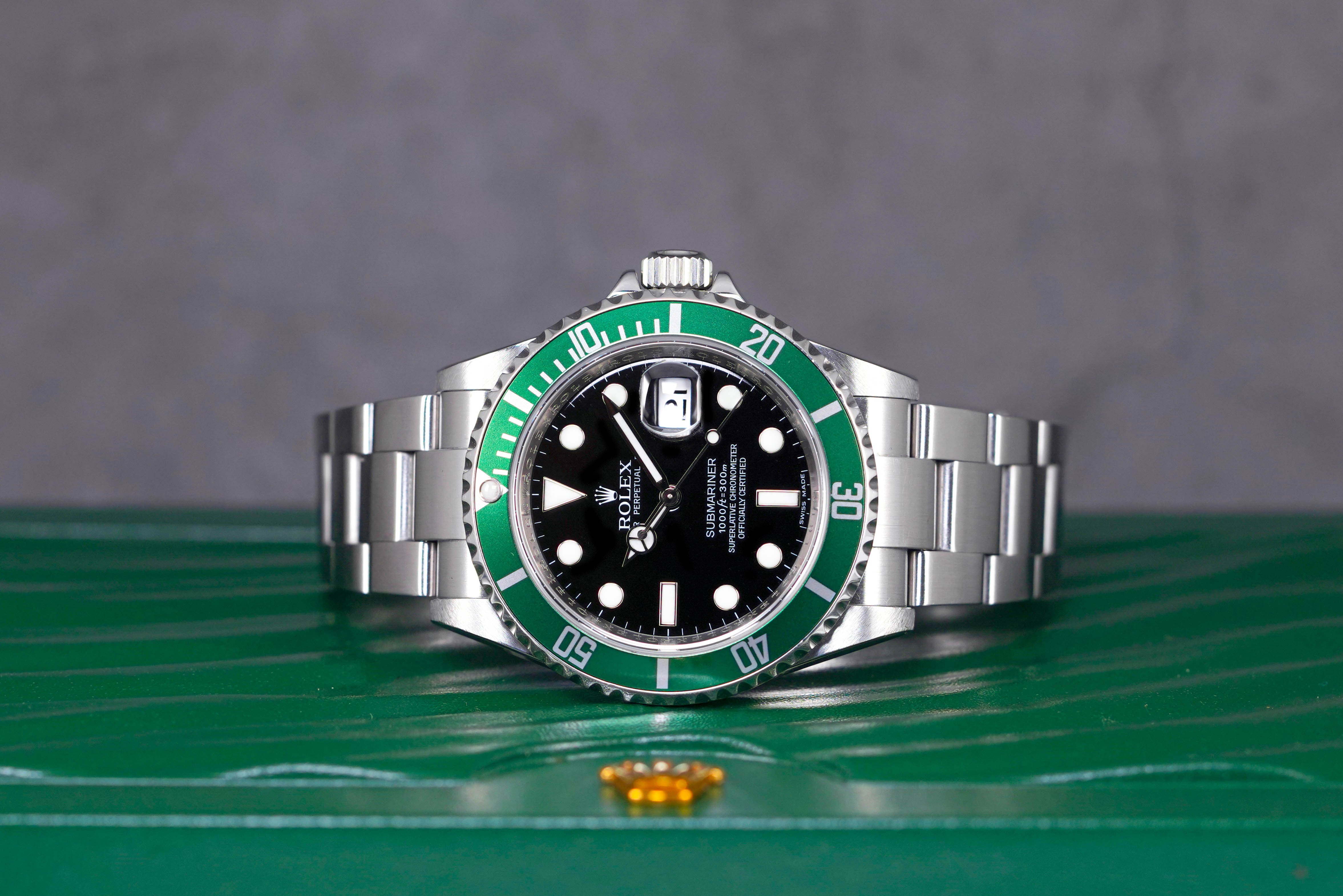 SUBMARINER DATE 40MM KERMIT 'M SERIES-REHAUT' (2009)