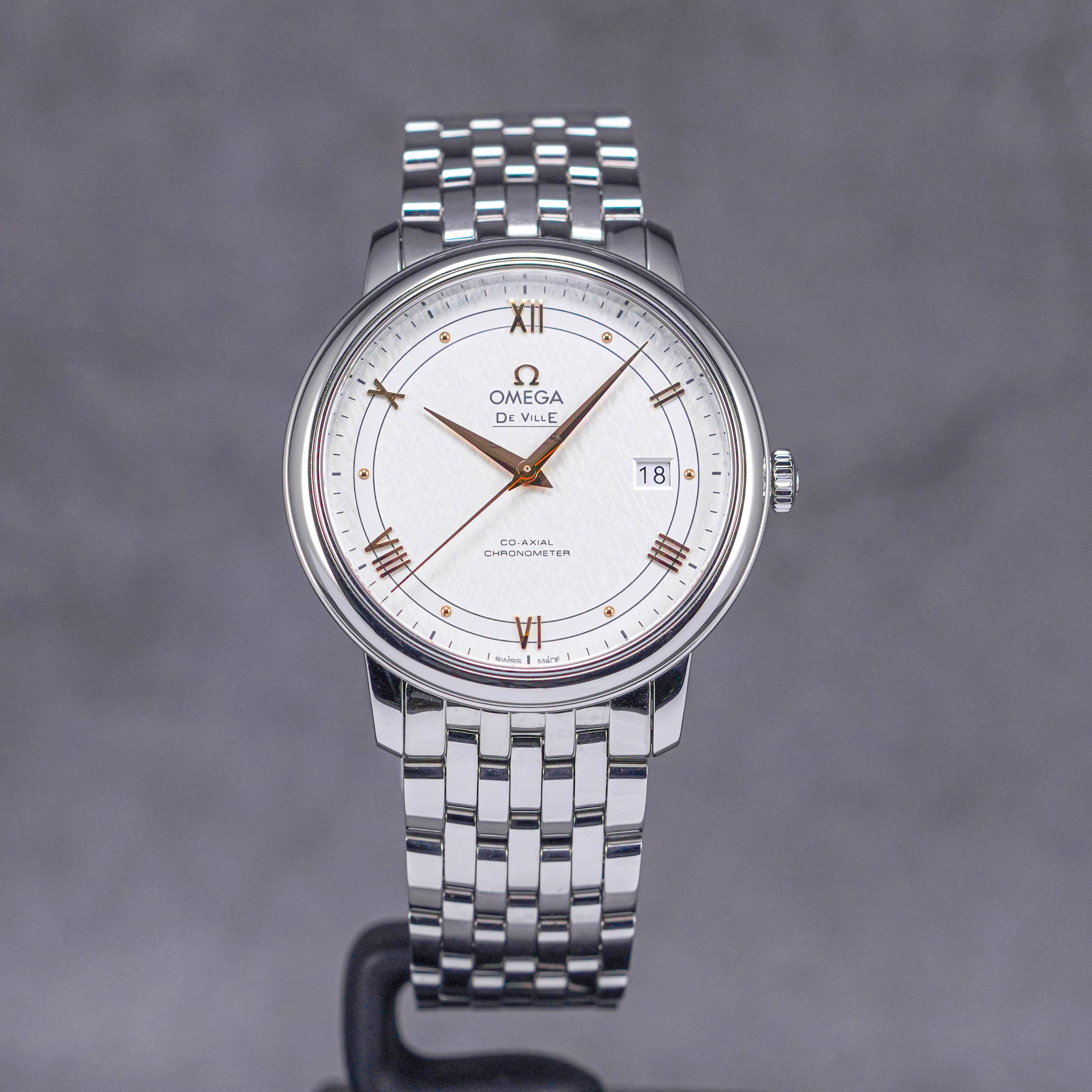 DE VILLE PRESTIGE (2022)