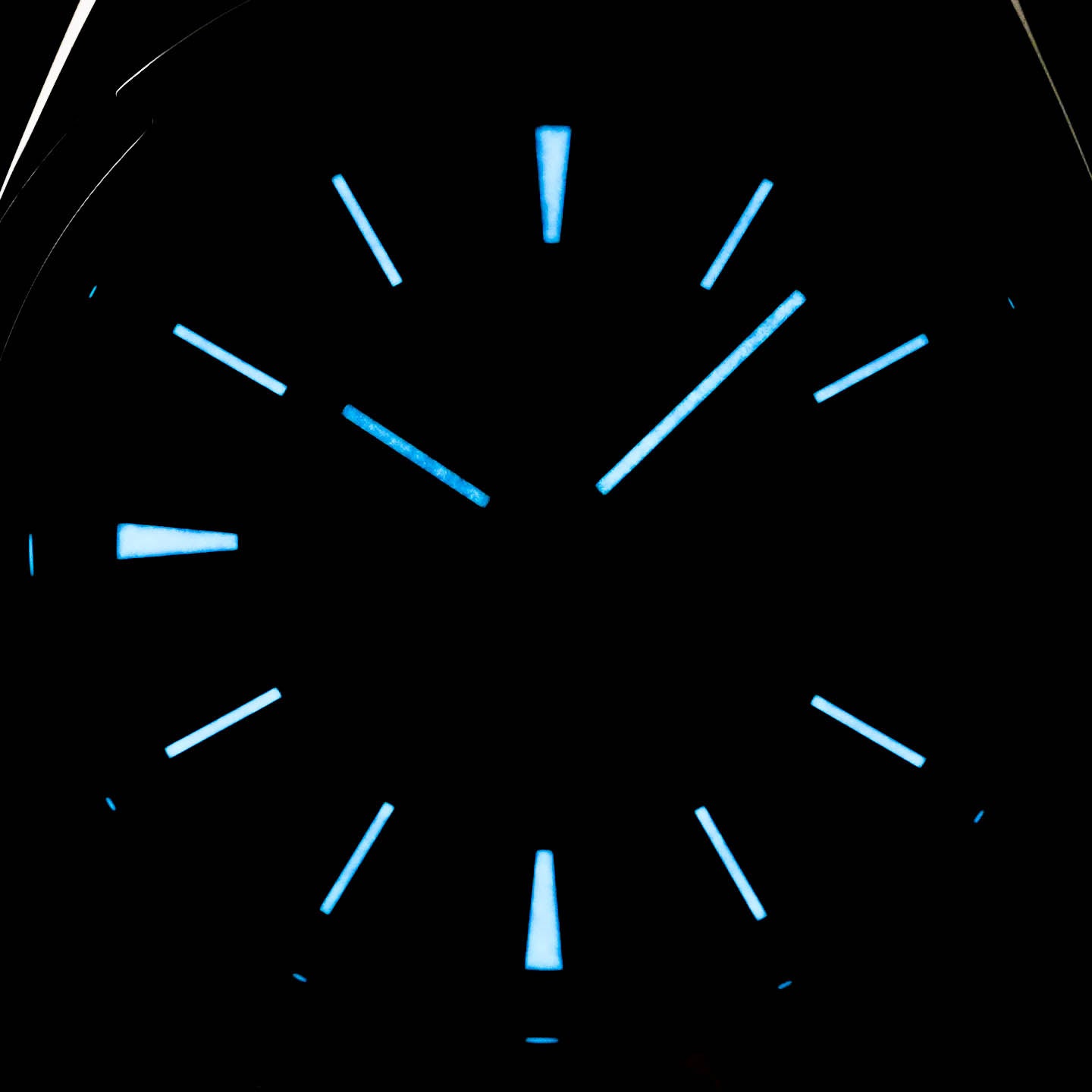 OVERSEAS BLUE DIAL (2019)