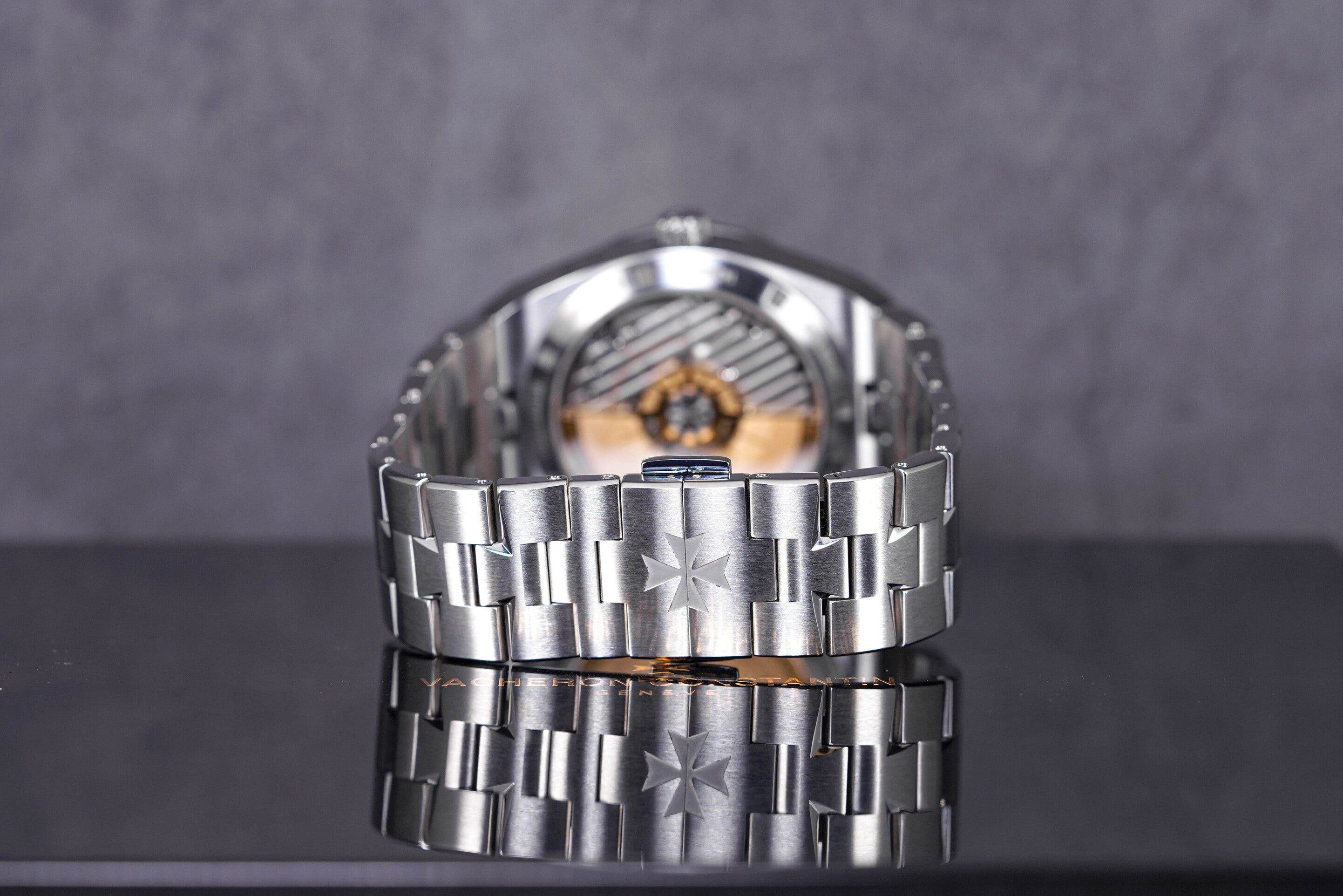 OVERSEAS BLUE DIAL (2019)