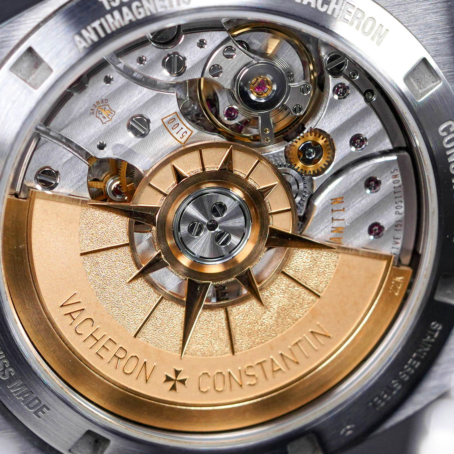 OVERSEAS BLUE DIAL (2019)