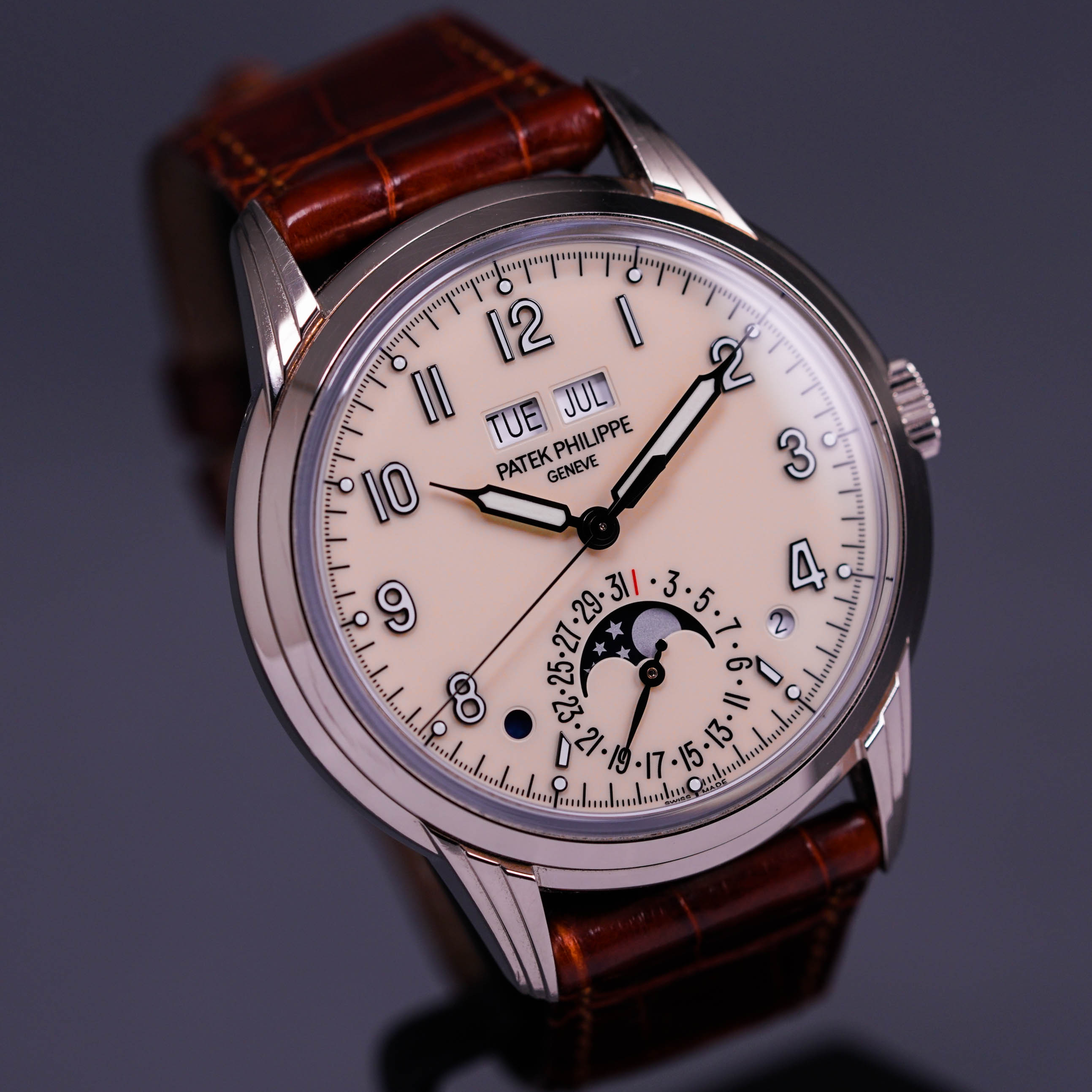 PATEK PHILIPPE PERPETUAL CALENDAR 5320G-001 (2019)