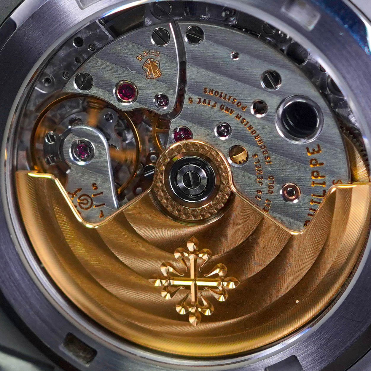 NAUTILUS 5711/1A-001 BLUE DIAL (UNDATED)