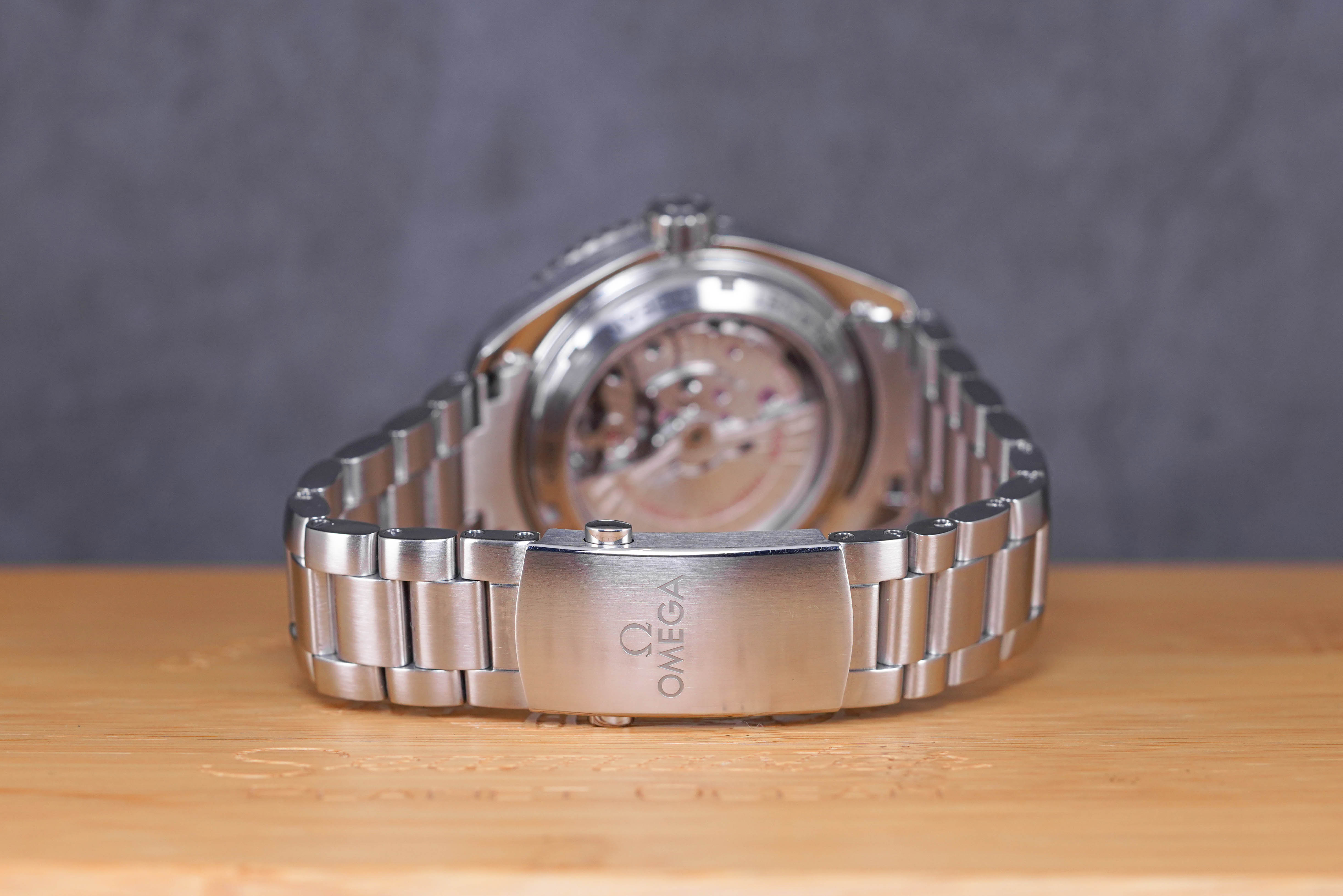 SEAMASTER PLANET OCEAN GMT BLUE DIAL (2016)