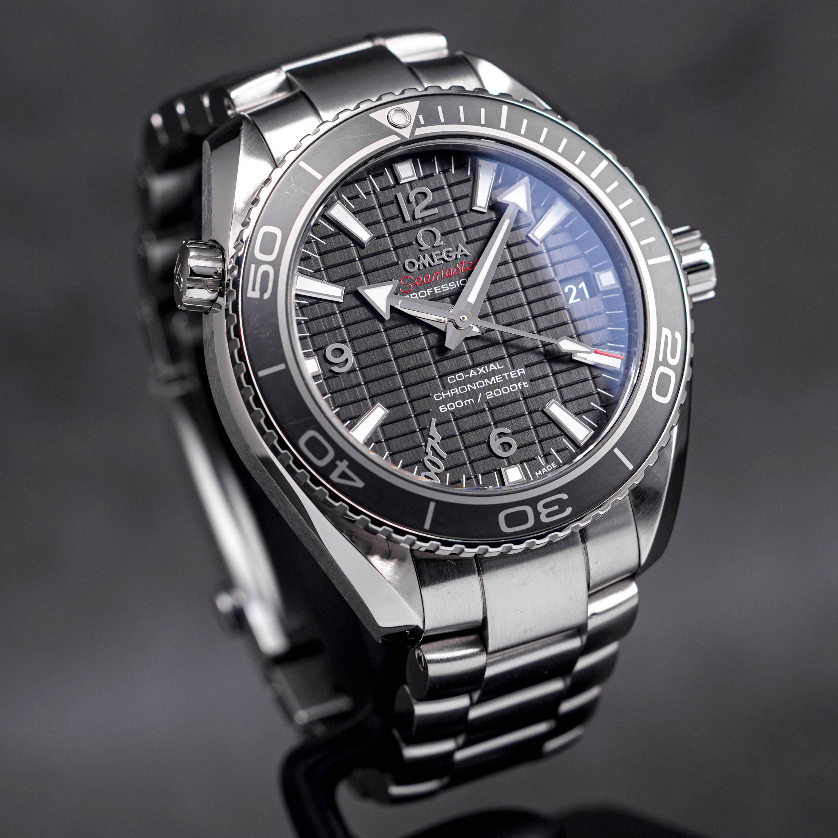 SEAMASTER PLANET OCEAN 'SKYFALL' (2013)