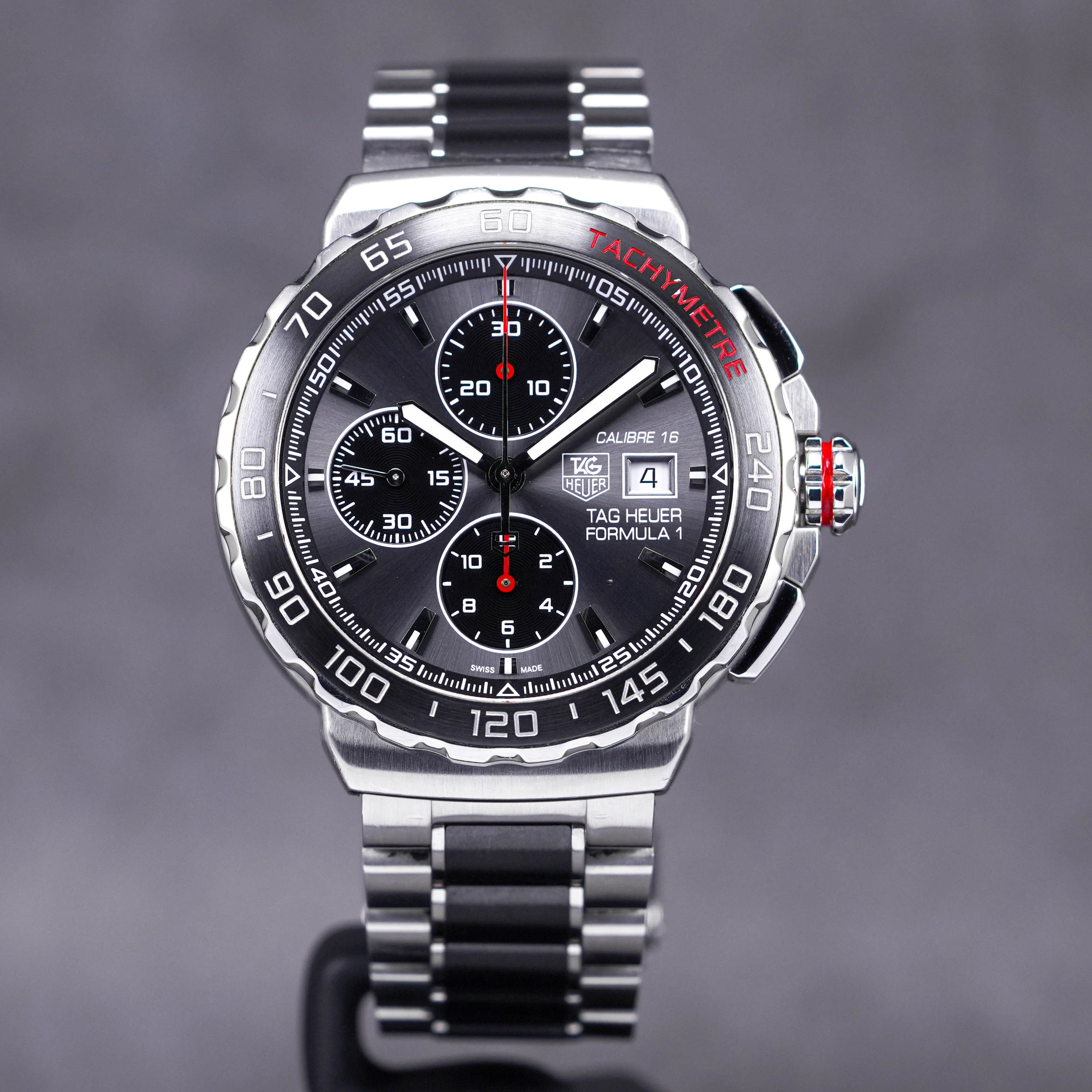 FORMULA 1 CHRONOGRAPH CALIBRE 16 (BOX & WATCH ONLY)