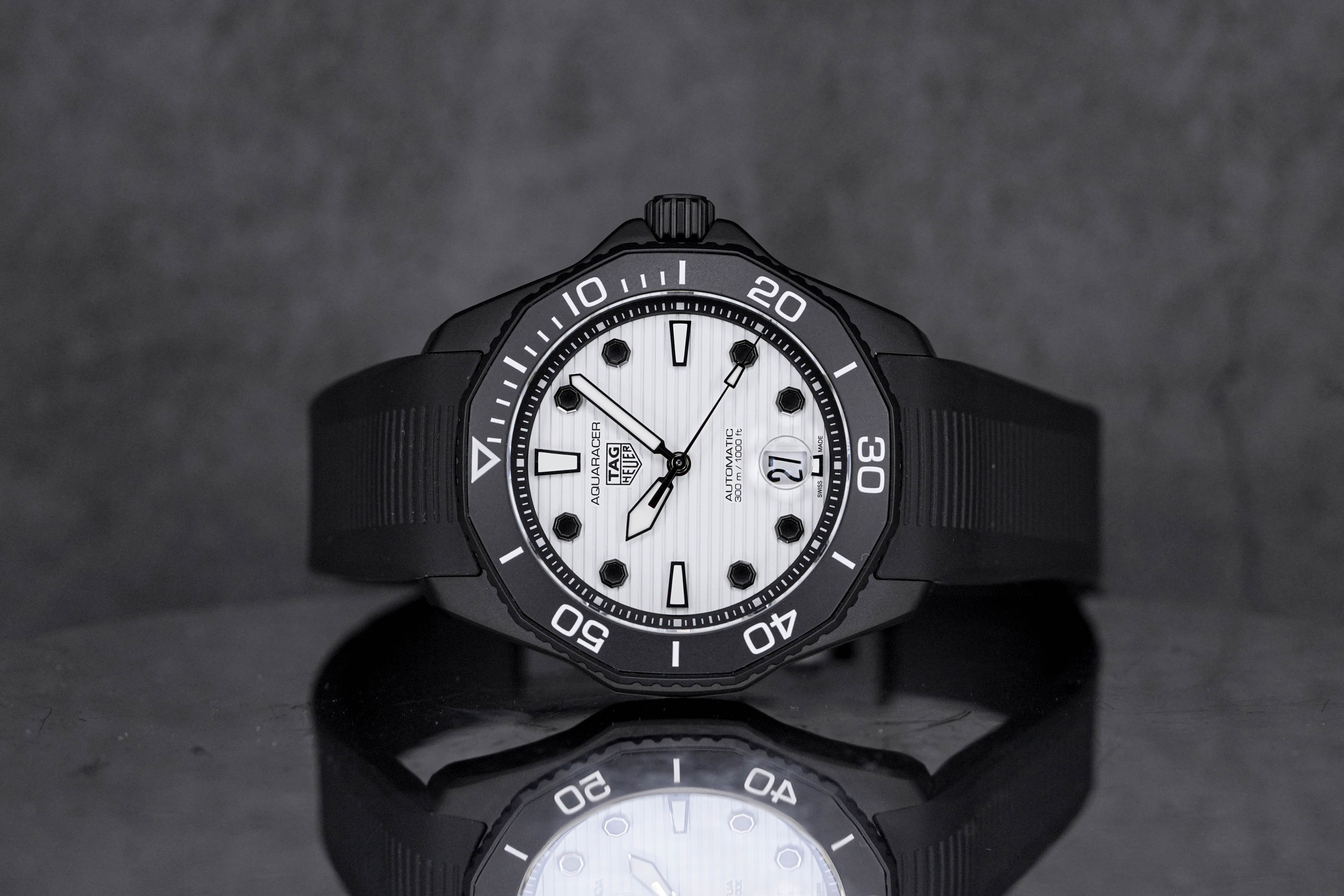 AQUARACER 300M CALIBRE 5 CERAMIC WHITE DIAL (2023)