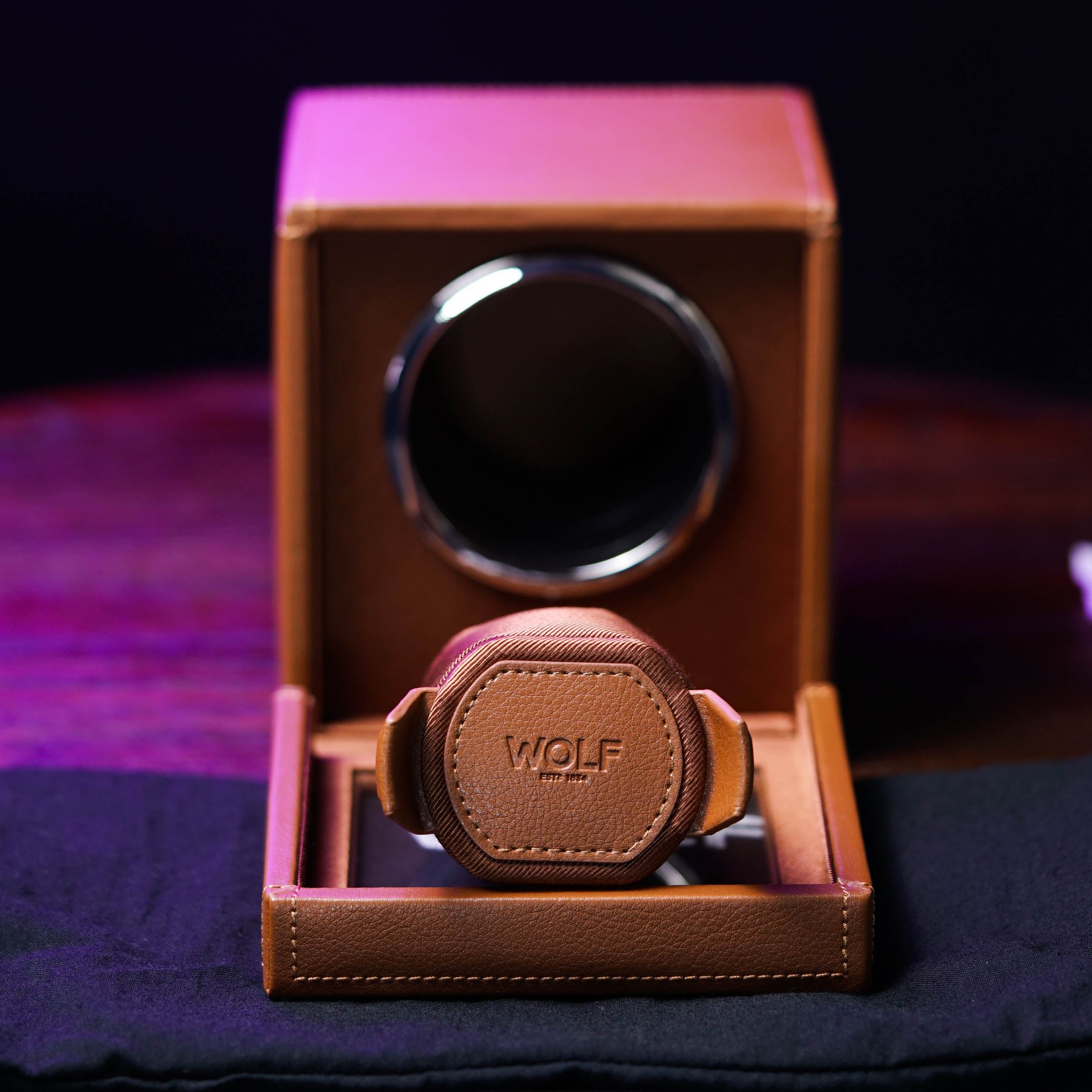 CUB SINGLE WATCH WINDER WITH COVER (COGNAC)