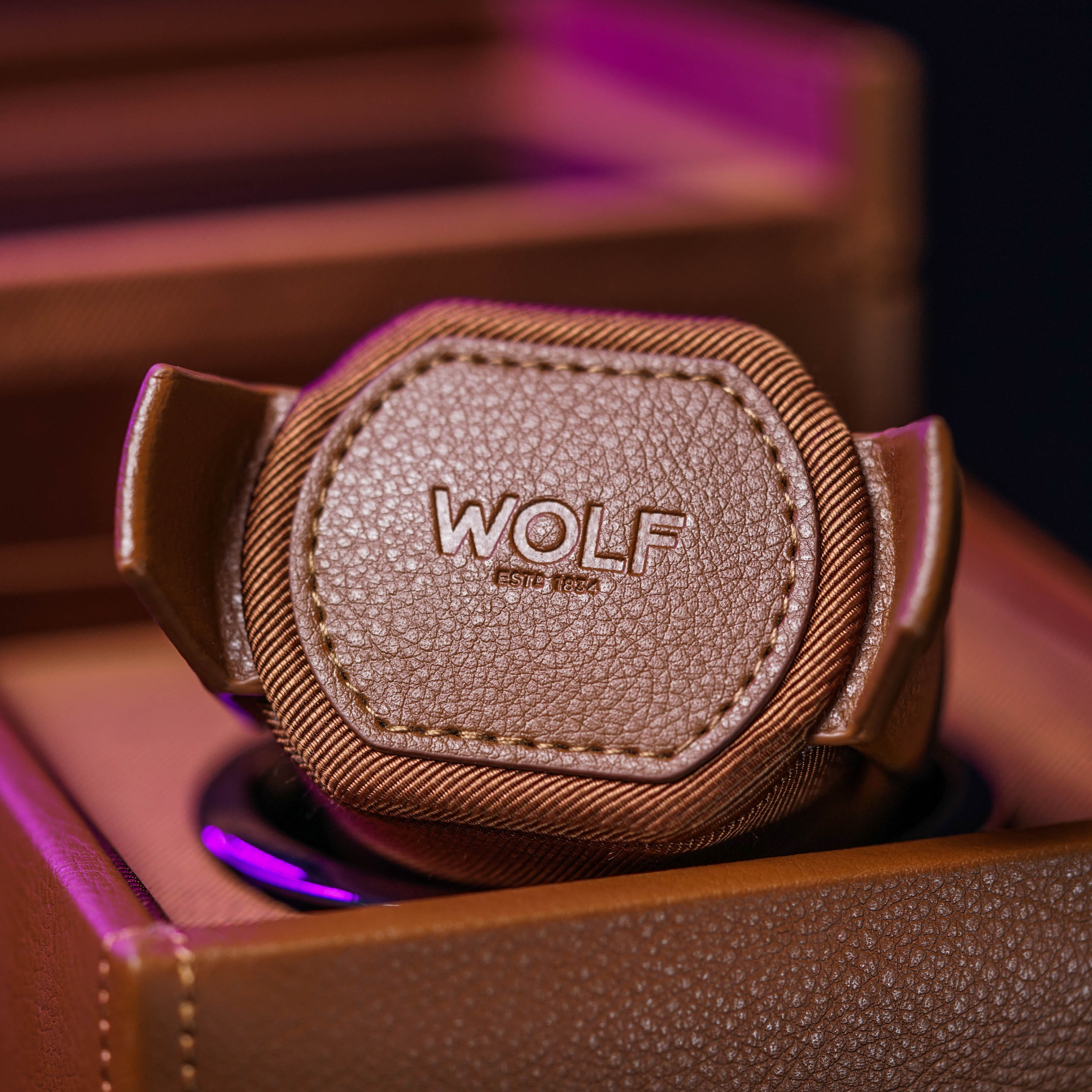 CUB SINGLE WATCH WINDER WITH COVER (COGNAC)