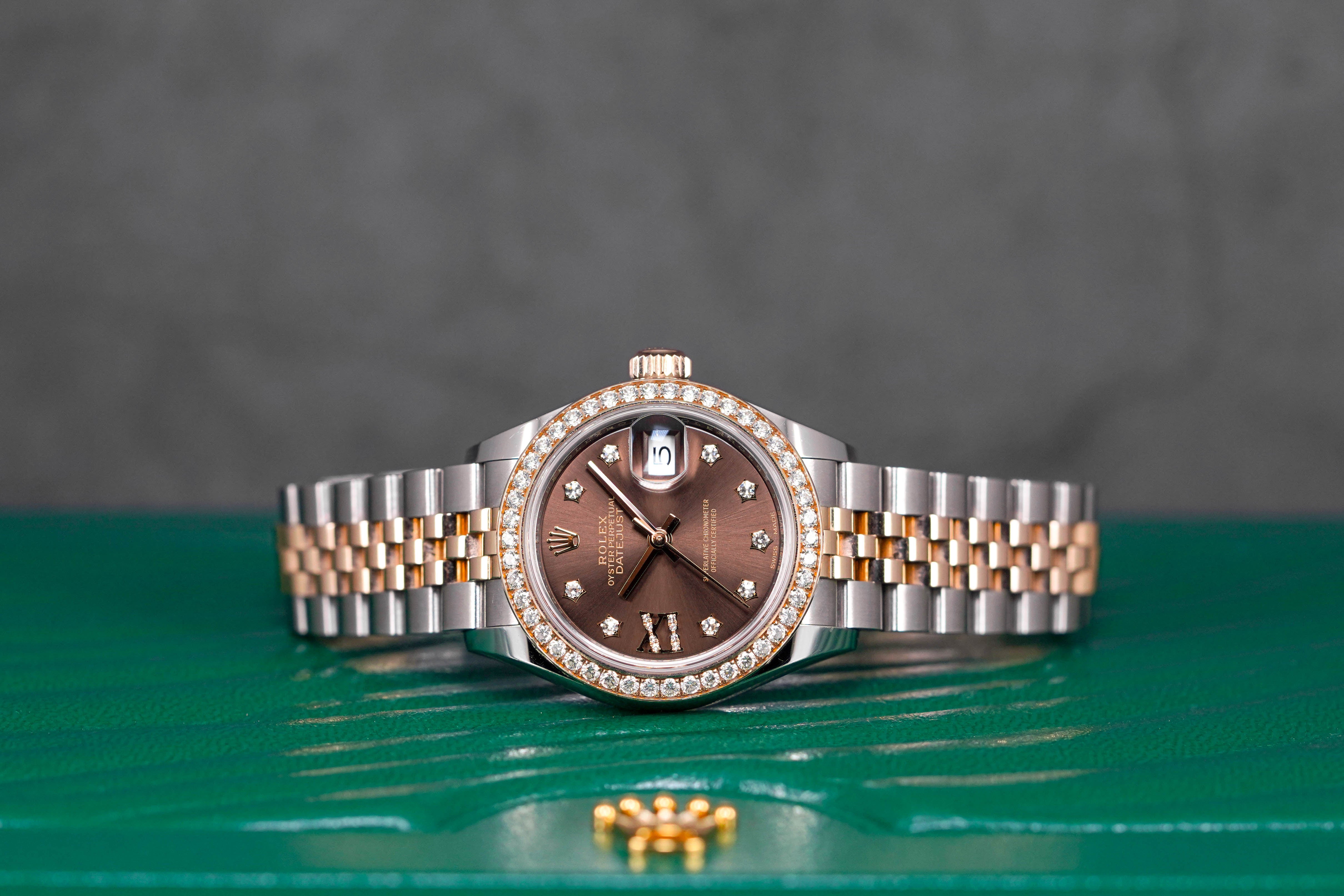 DATEJUST 28MM TWOTONE ROSEGOLD CHOCO DIAMOND RING DIAMOND DIAL (2017)