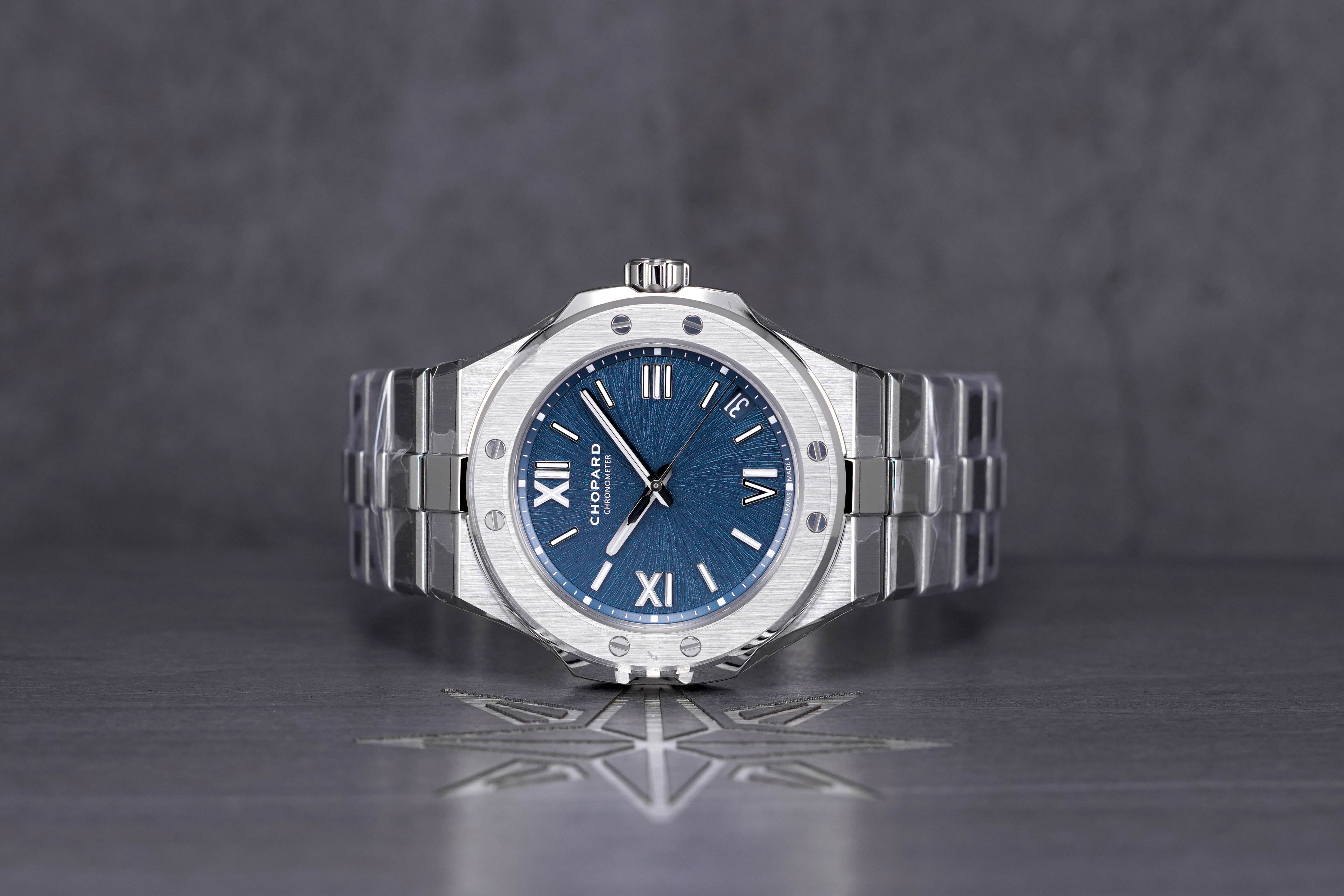 ALPINE EAGLE LARGE BLUE DIAL (2023)