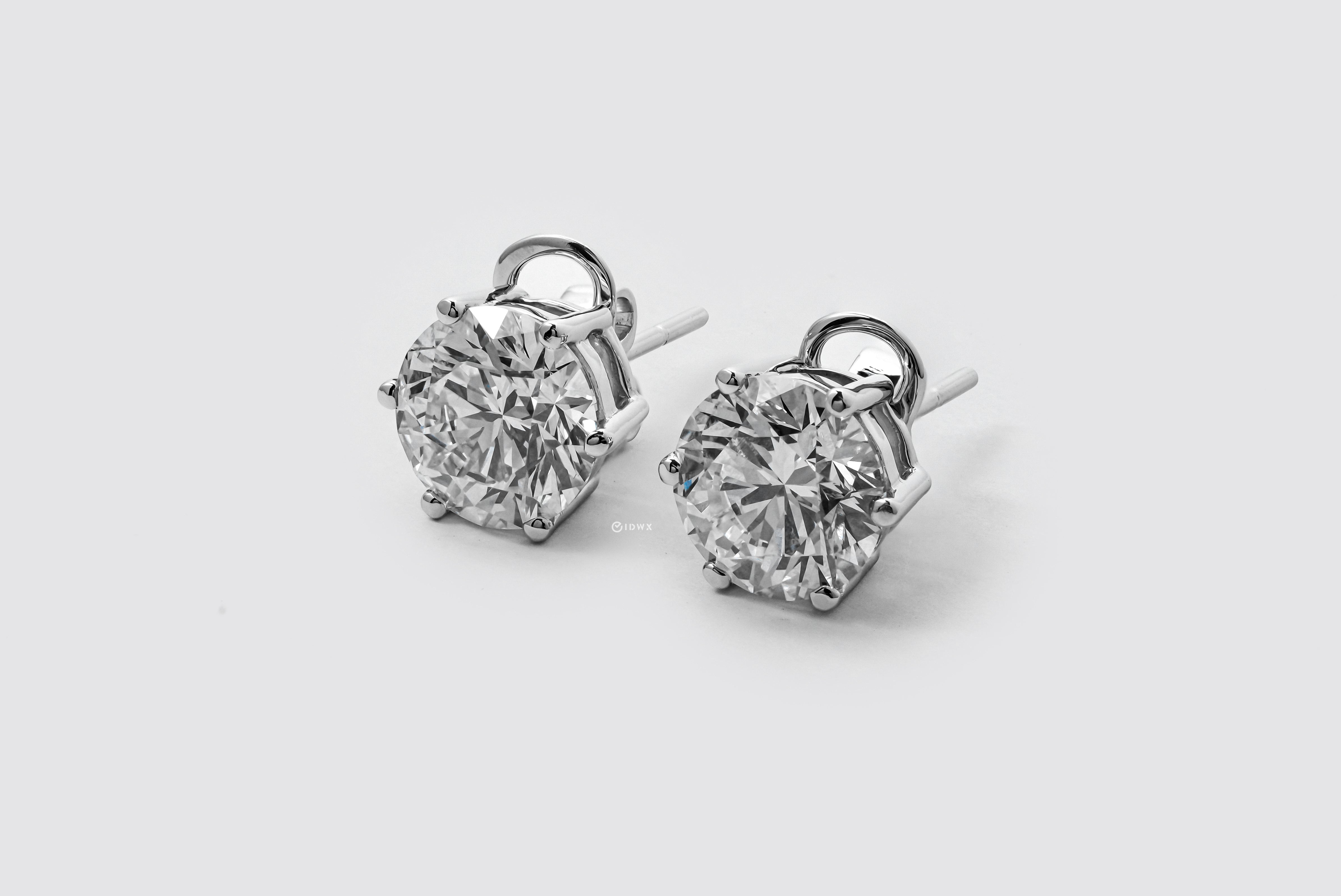 2.5CT ROUND BRILLIANT STUD EARRINGS