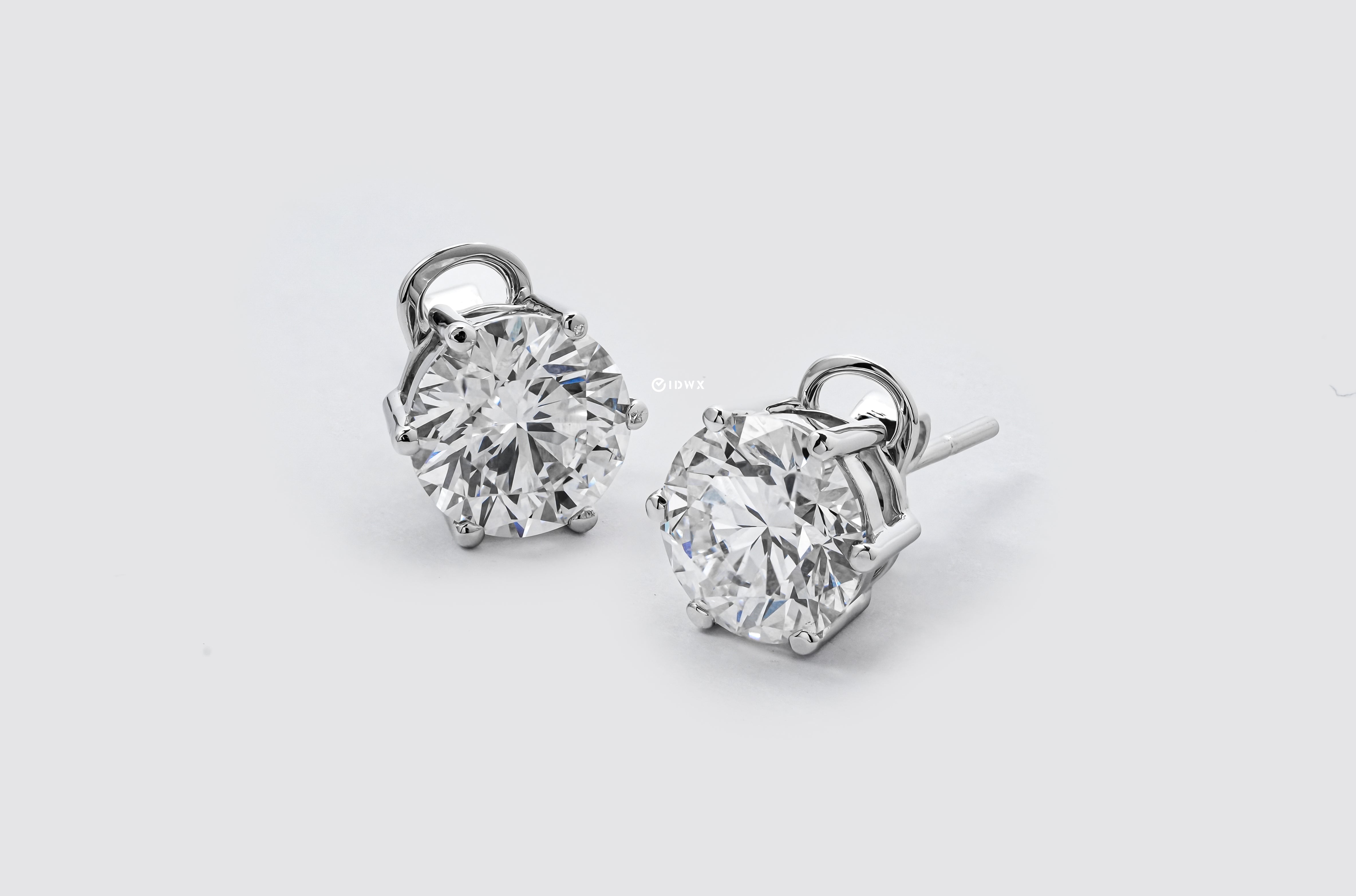 2.5CT ROUND BRILLIANT STUD EARRINGS