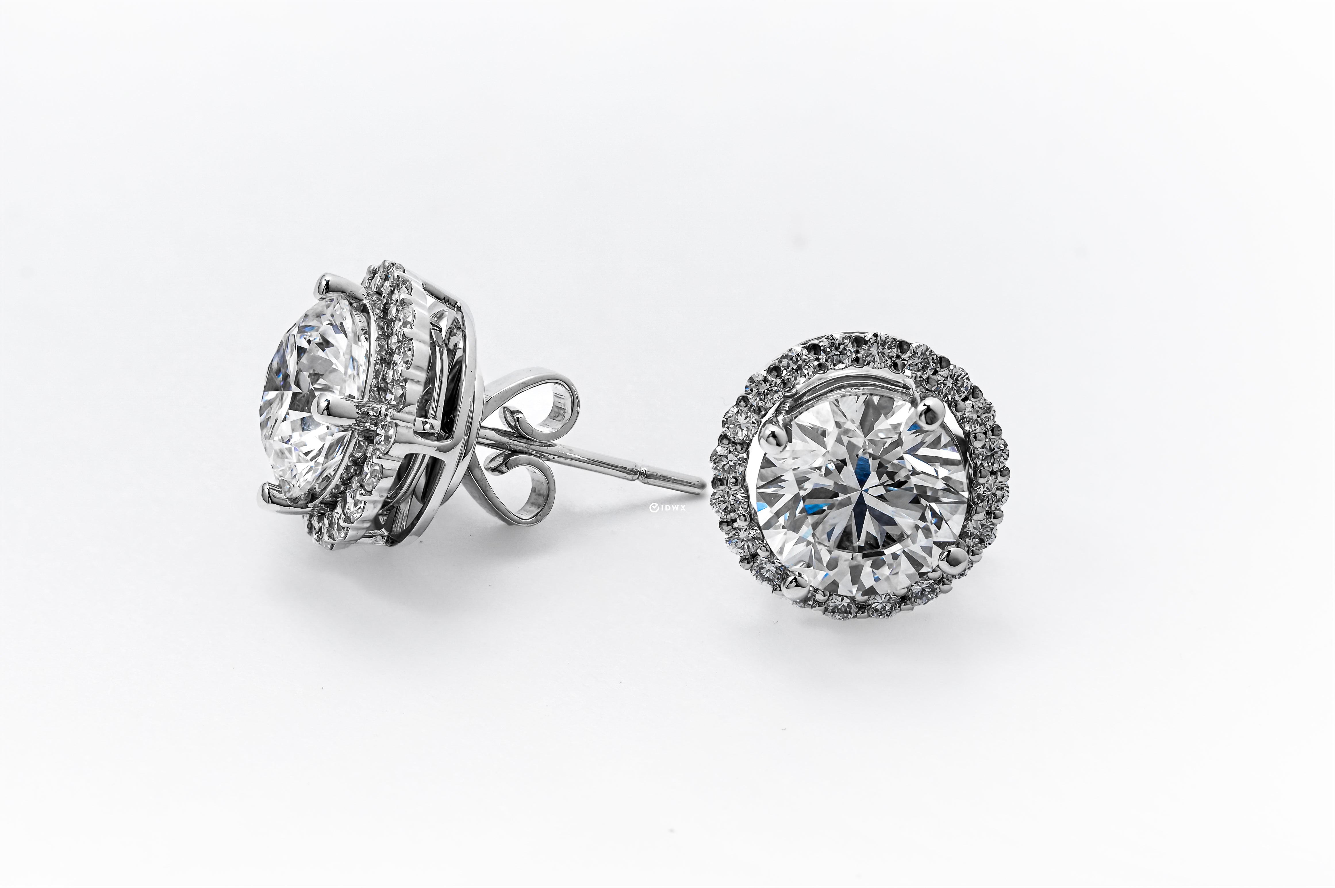 2.5CT ROUND BRILLIANT HALO STUD EARRINGS