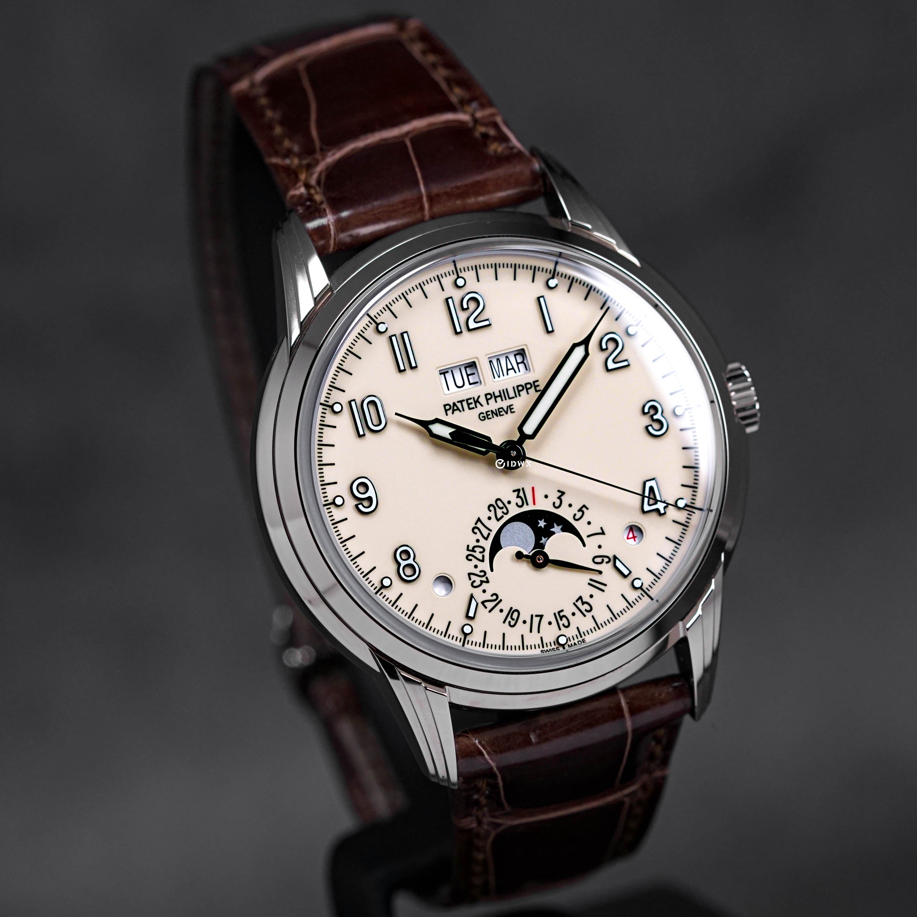 GRAND COMPLICATIONS 5320G WHITEGOLD PERPETUAL CALENDAR (2021)