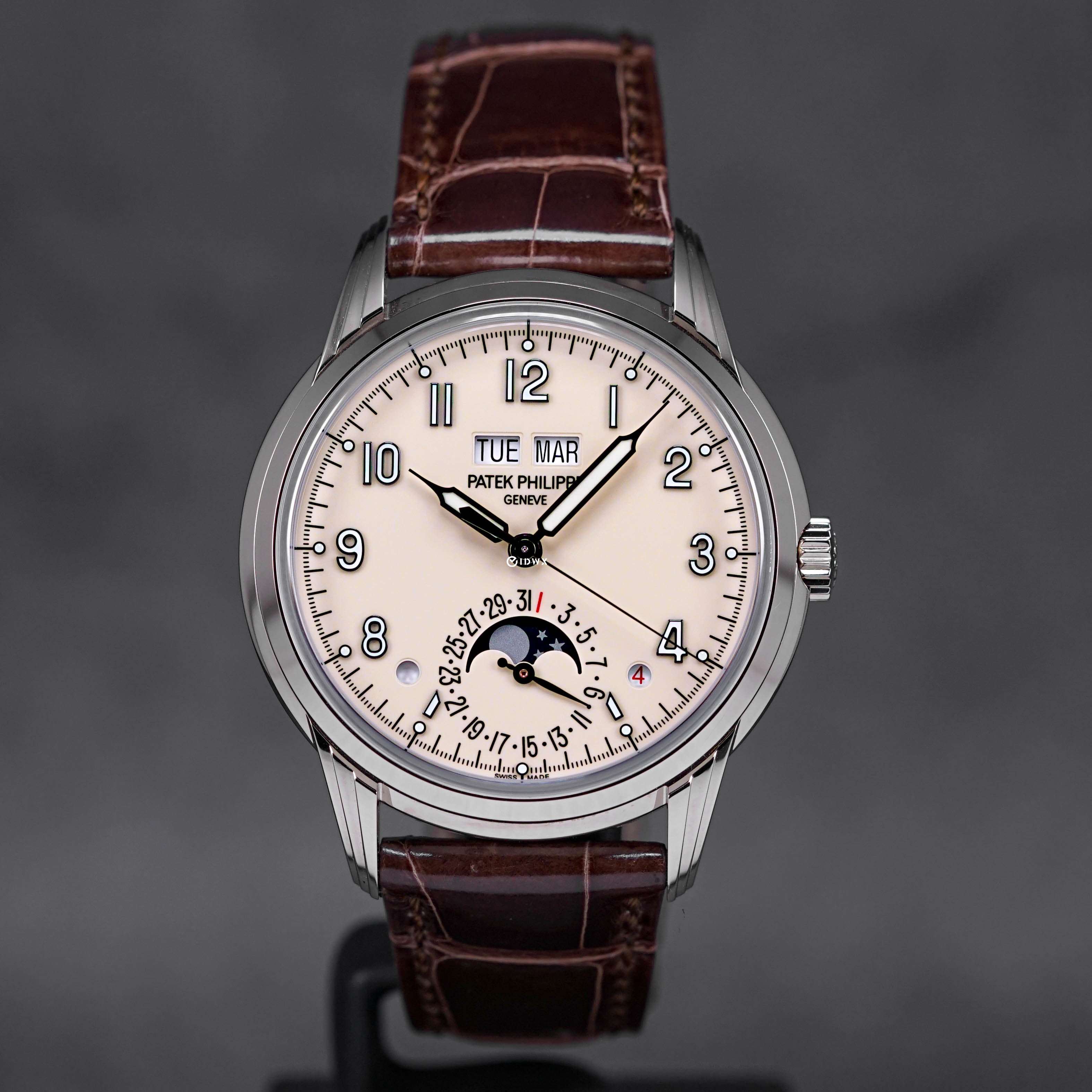 GRAND COMPLICATIONS 5320G WHITEGOLD PERPETUAL CALENDAR (2021)