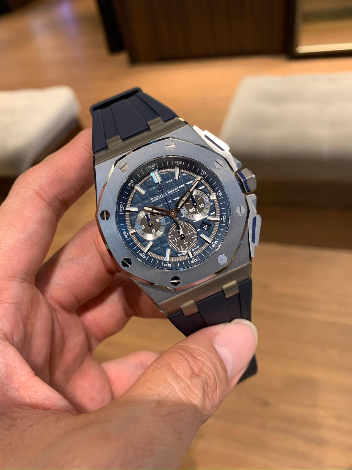 ROYAL OAK OFFSHIRE CHRONOGRAPH 42MM TITANIUM BLUE DIAL (2019)