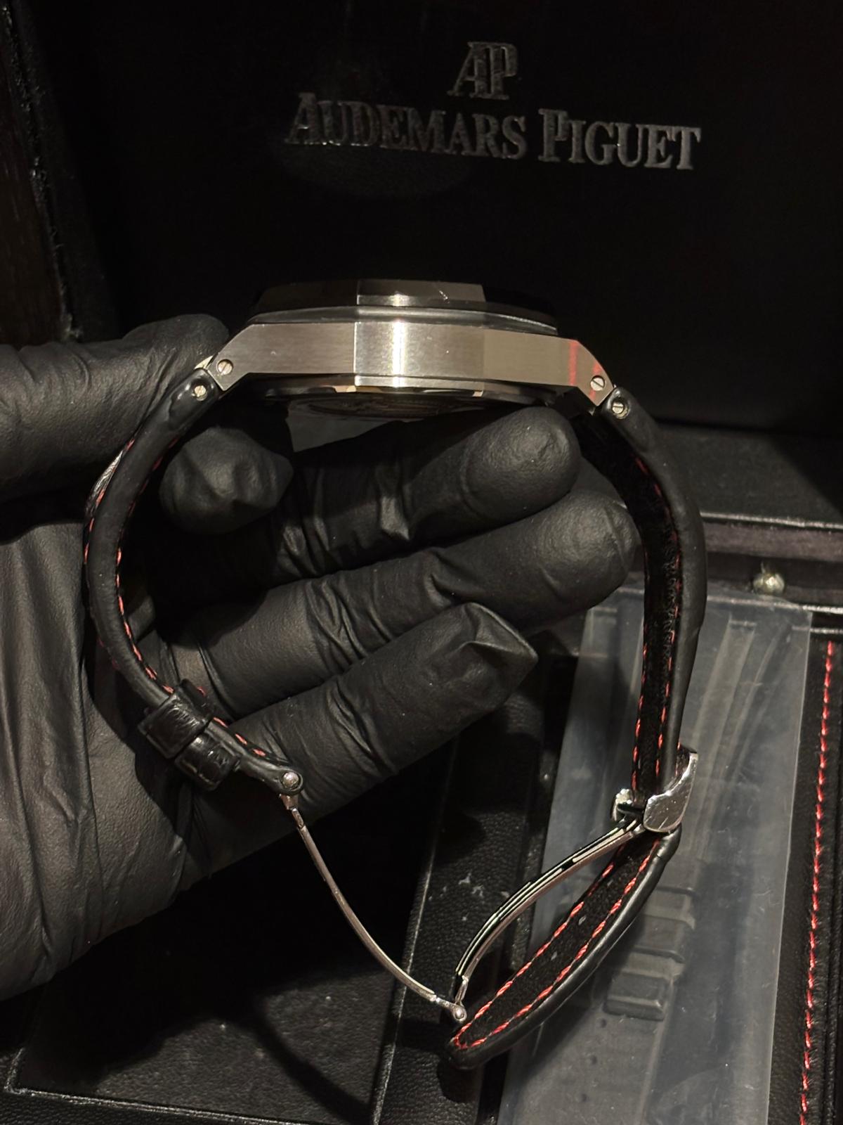 ROYAL OAK OFFSHORE CHRONOGRAPH 42MM 'MASATO' LIMITED EDITION (2011)