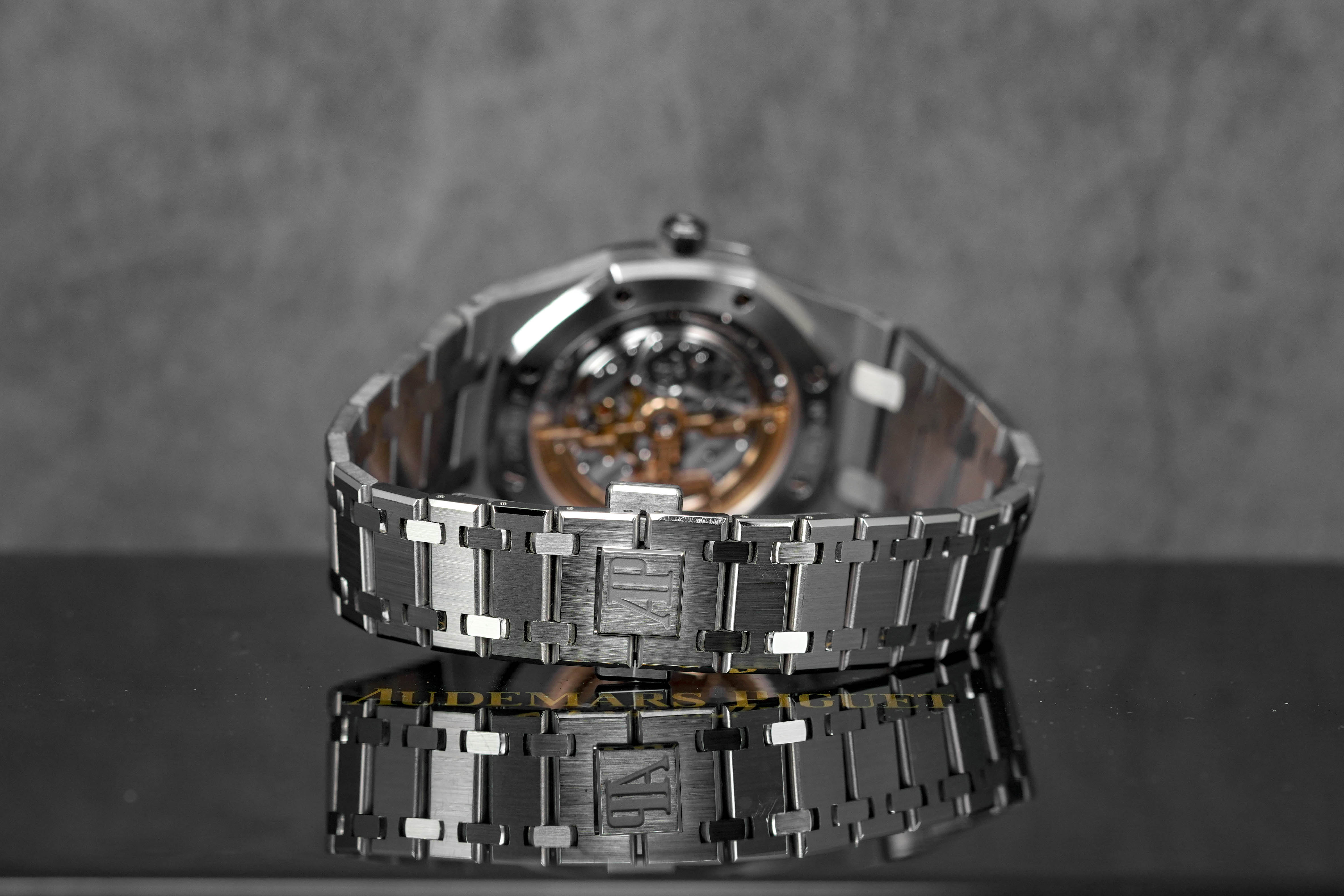 Harga AP Royal Oak 15202 Blue