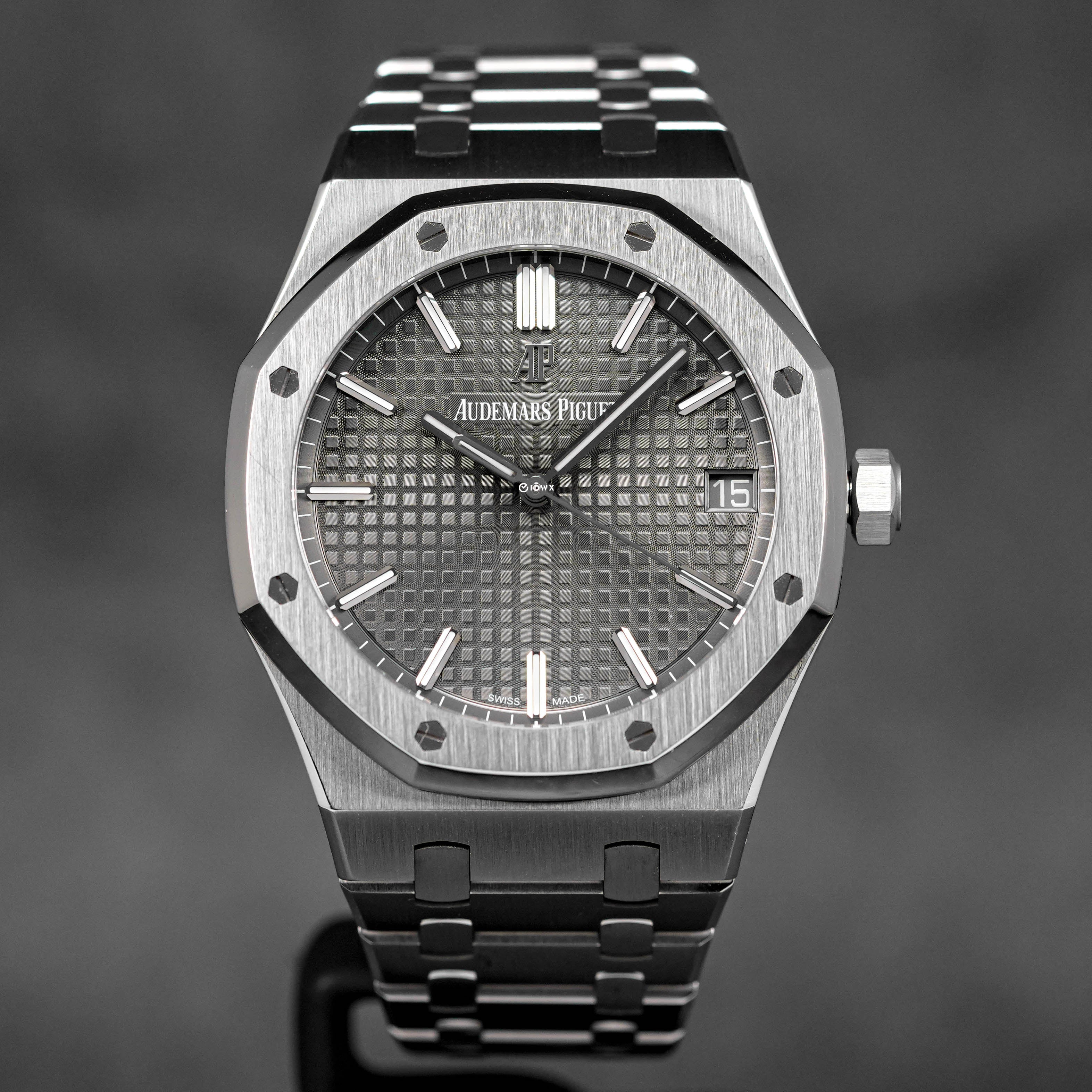 AUDEMARS PIGUET ROYAL OAK 41MM 15500 GREY DIAL 2021