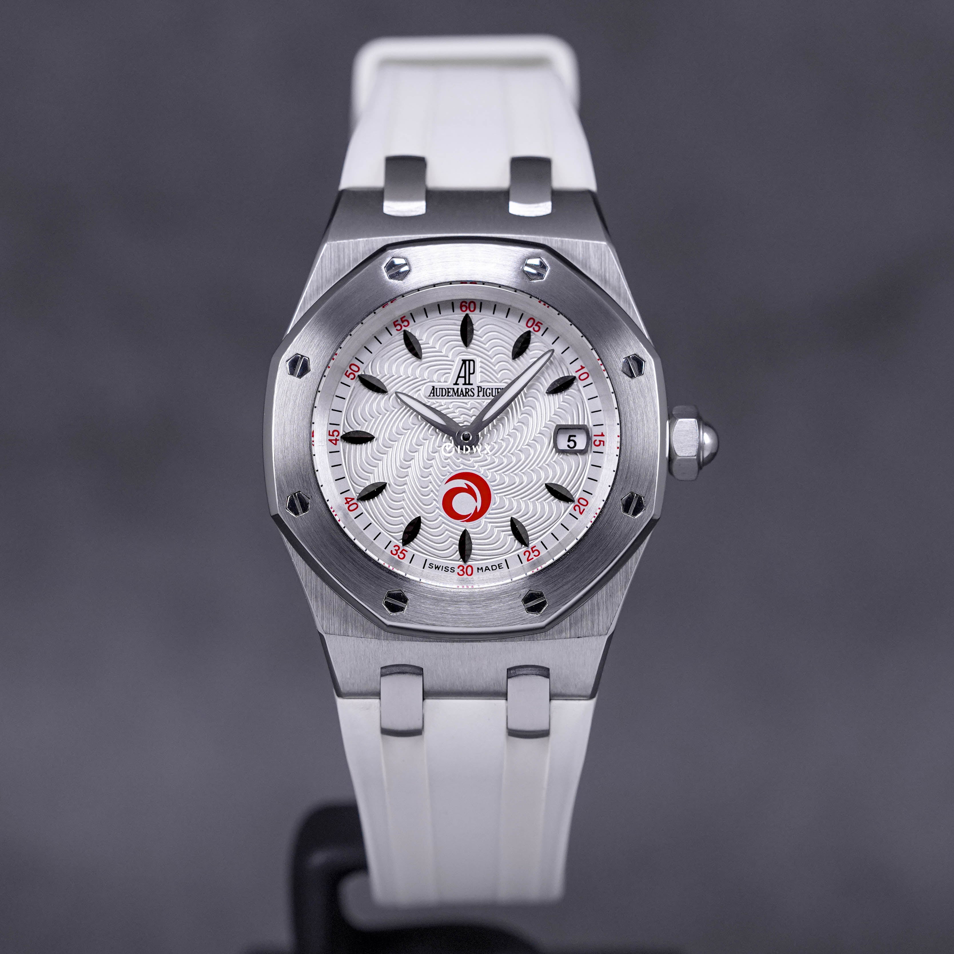 ROYAL OAK 33MM 67610ST 'ALINGHI' WHITE DIAL WITH RUBBER STRAP (2006)