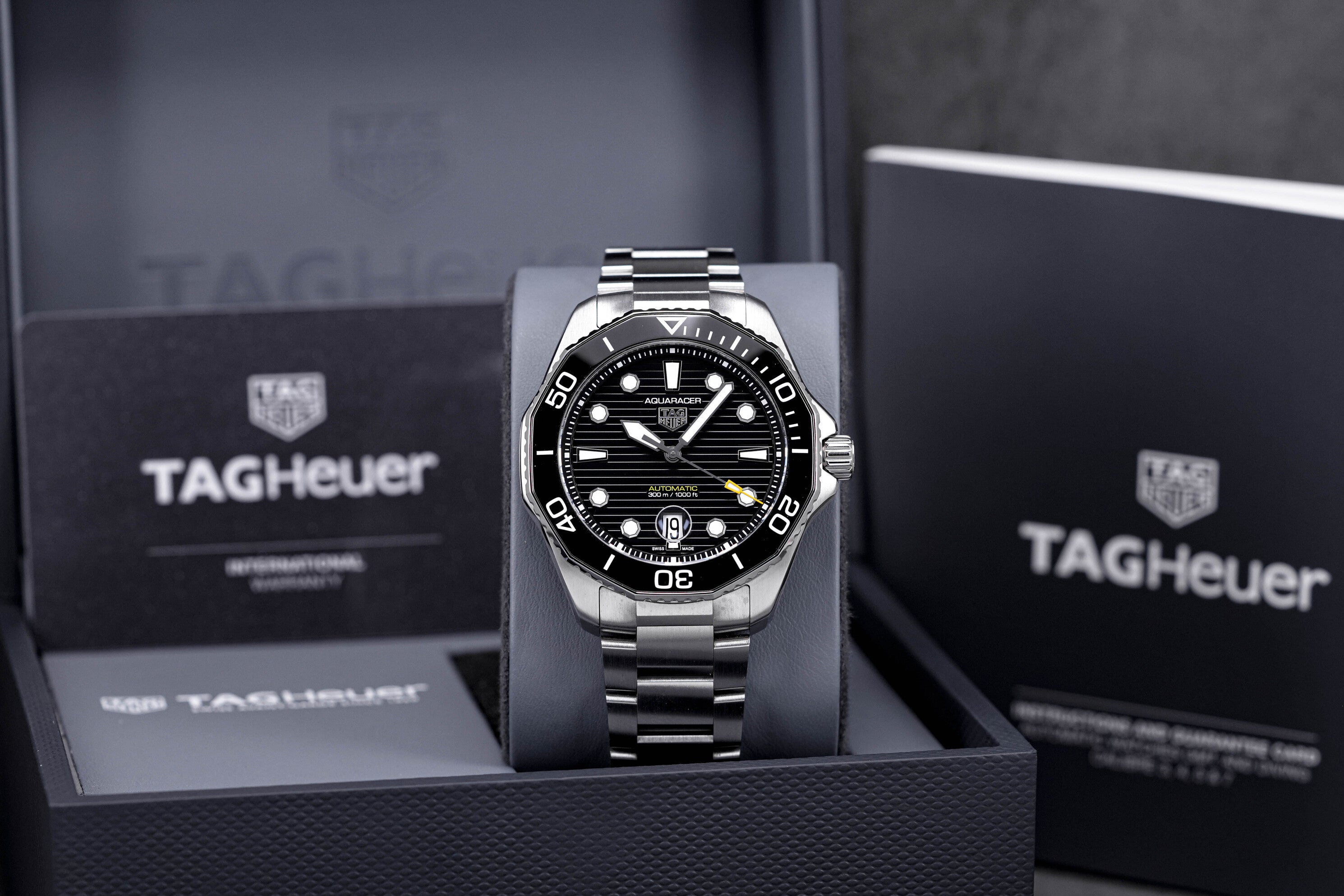 AQUARACER 300M CALIBRE 5 BLACK DIAL (2022)