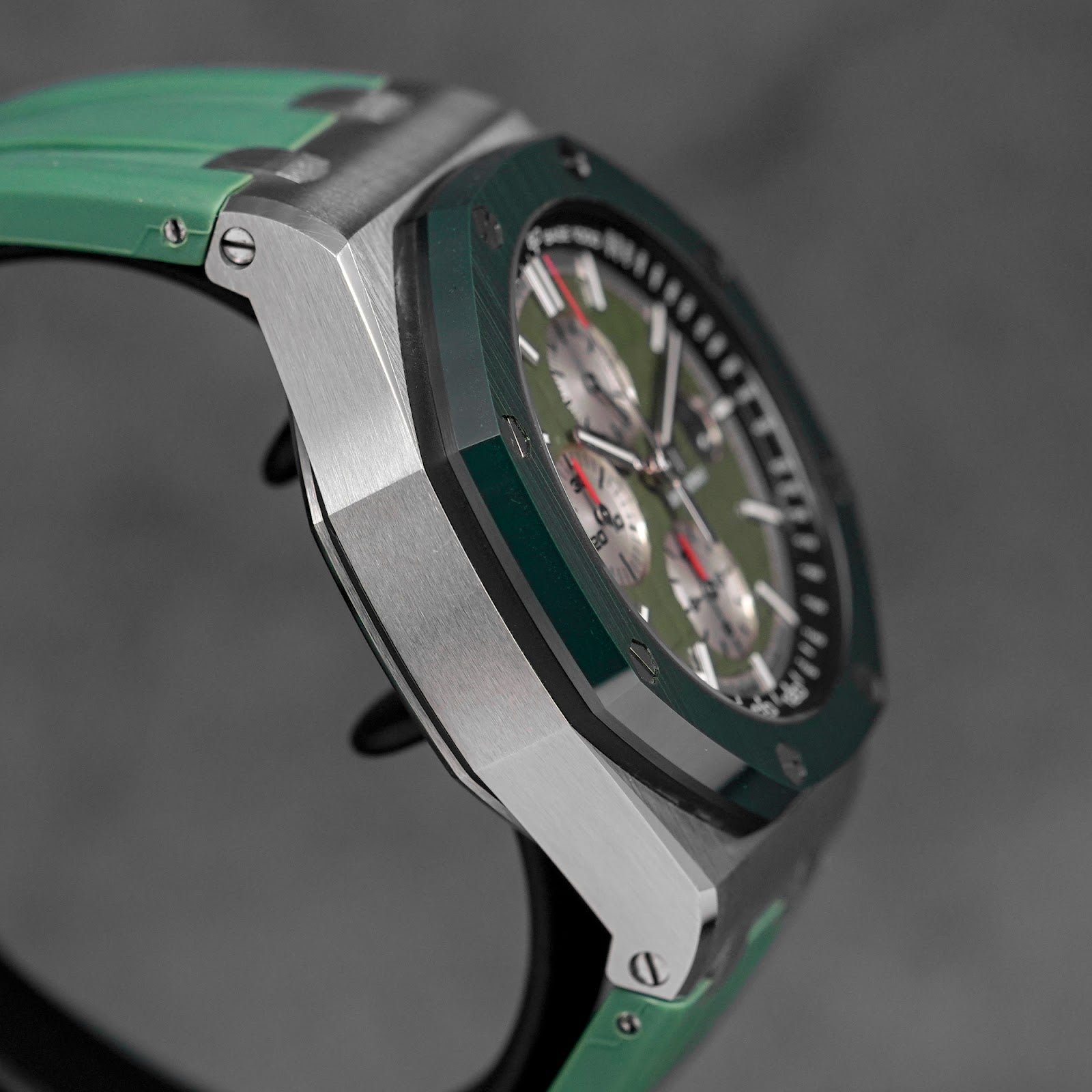 ROYAL OAK OFFSHORE CHRONOGRAPH 44MM GREEN CAMO LIMITED EDITION (2019)
