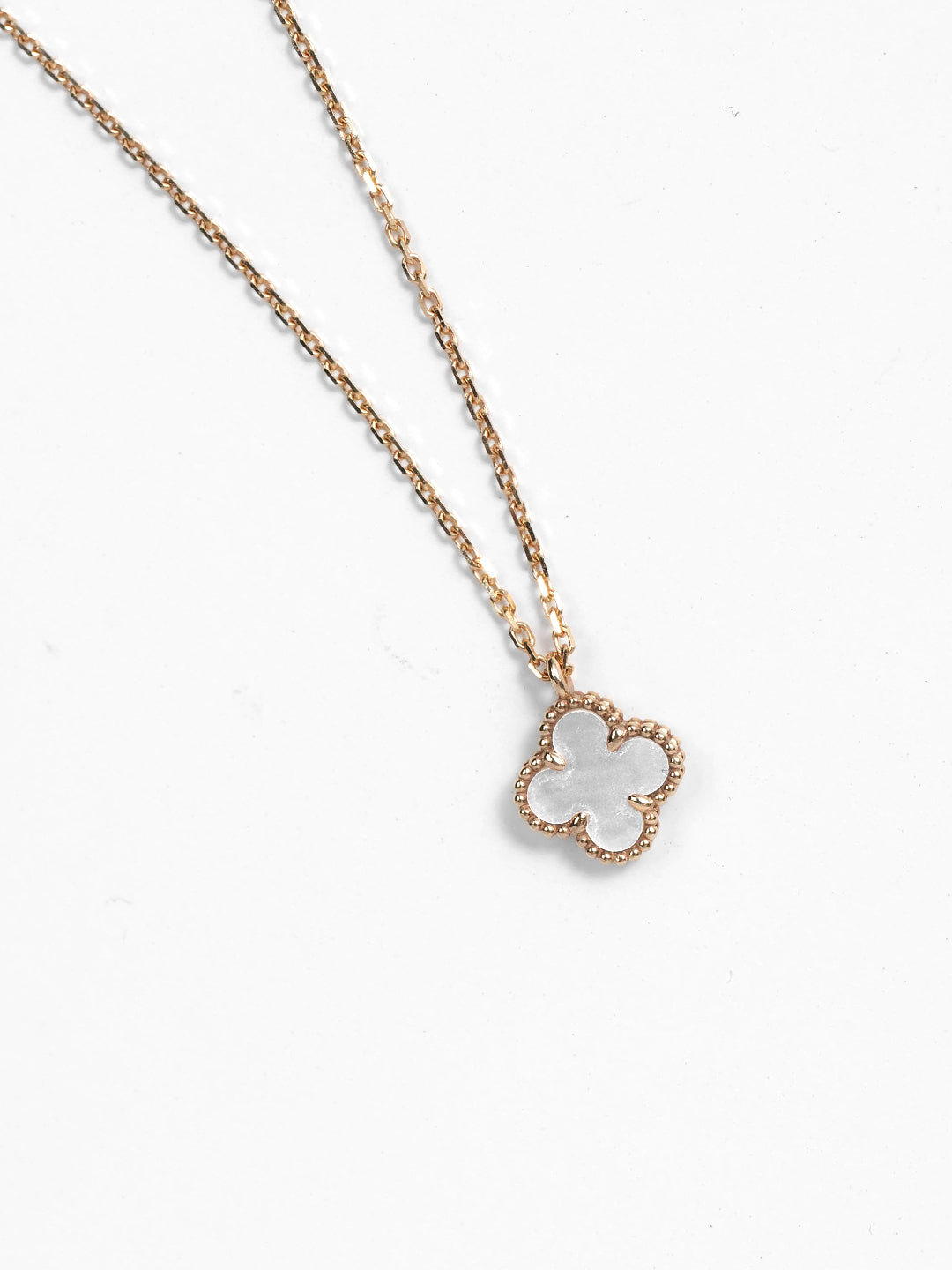 SWEET ALHAMBRA MOTHER OF PEARL NECKLACE (2024)