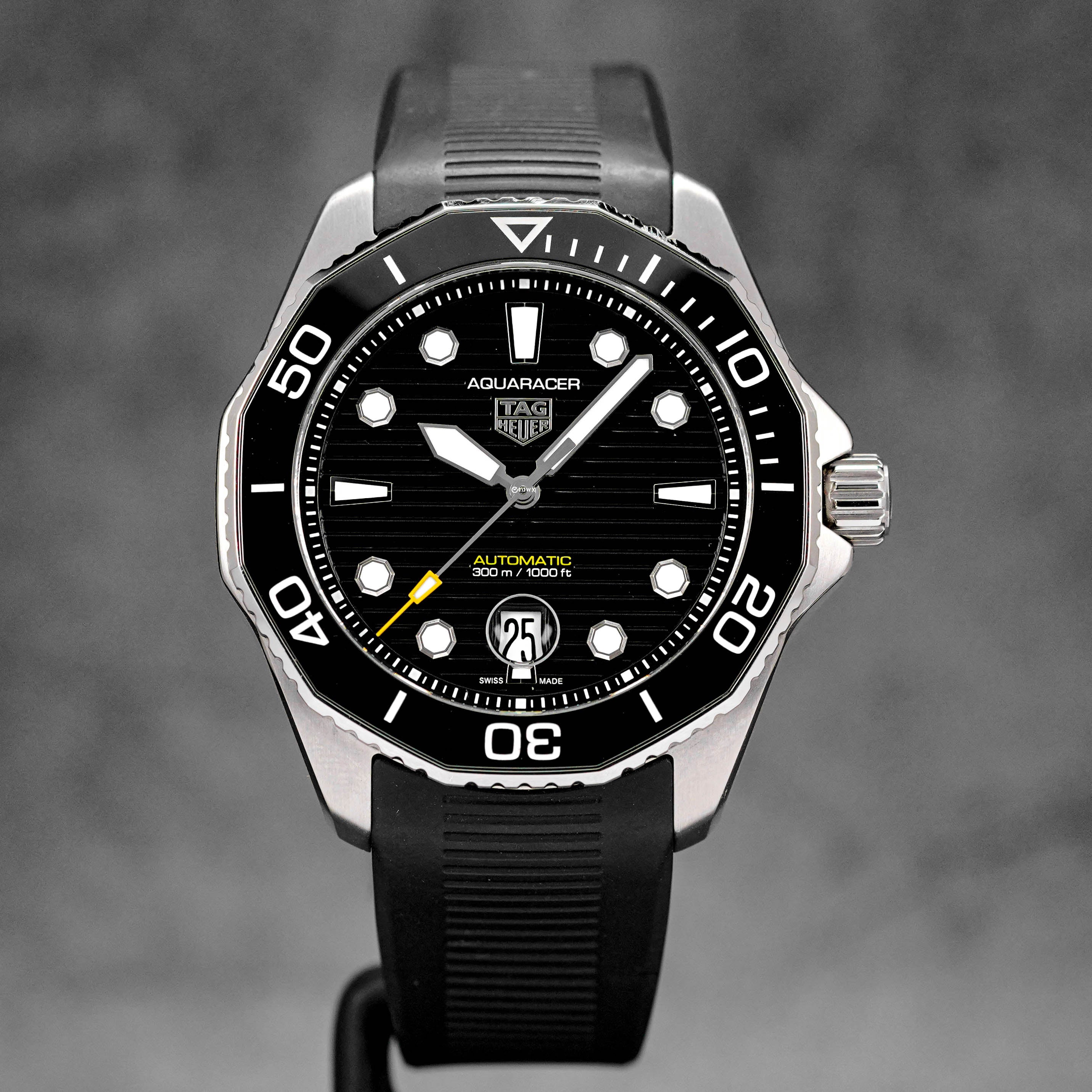 Aquaracer Black Harga Tag Heuer Aquaracer 300m TAG HEUER AQUARACER