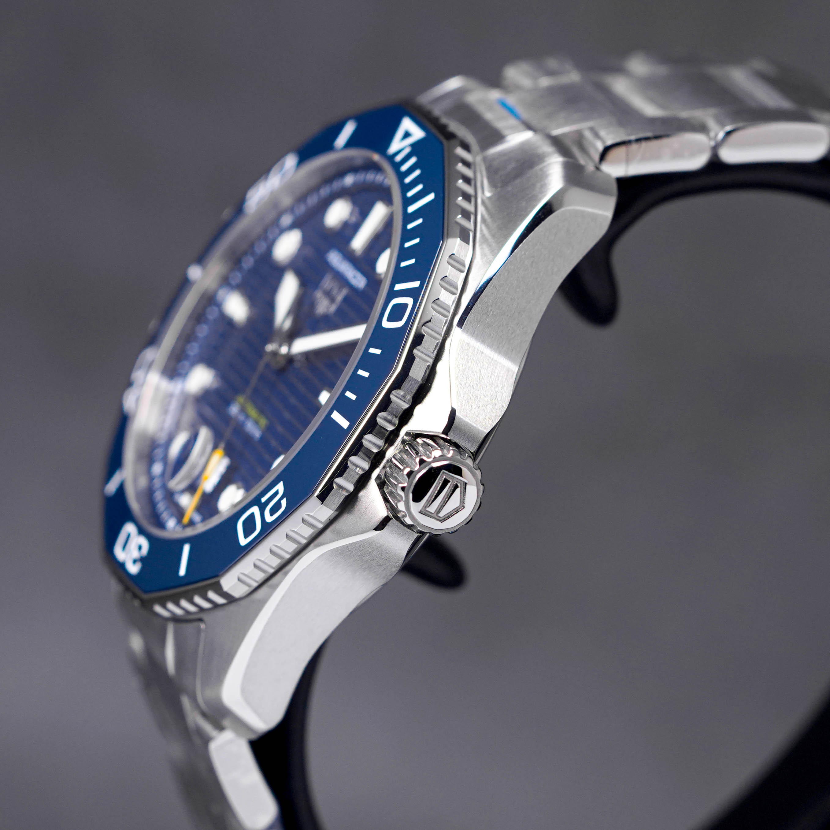 AQUARACER 300M CALIBRE 5 BLUE DIAL (2023)