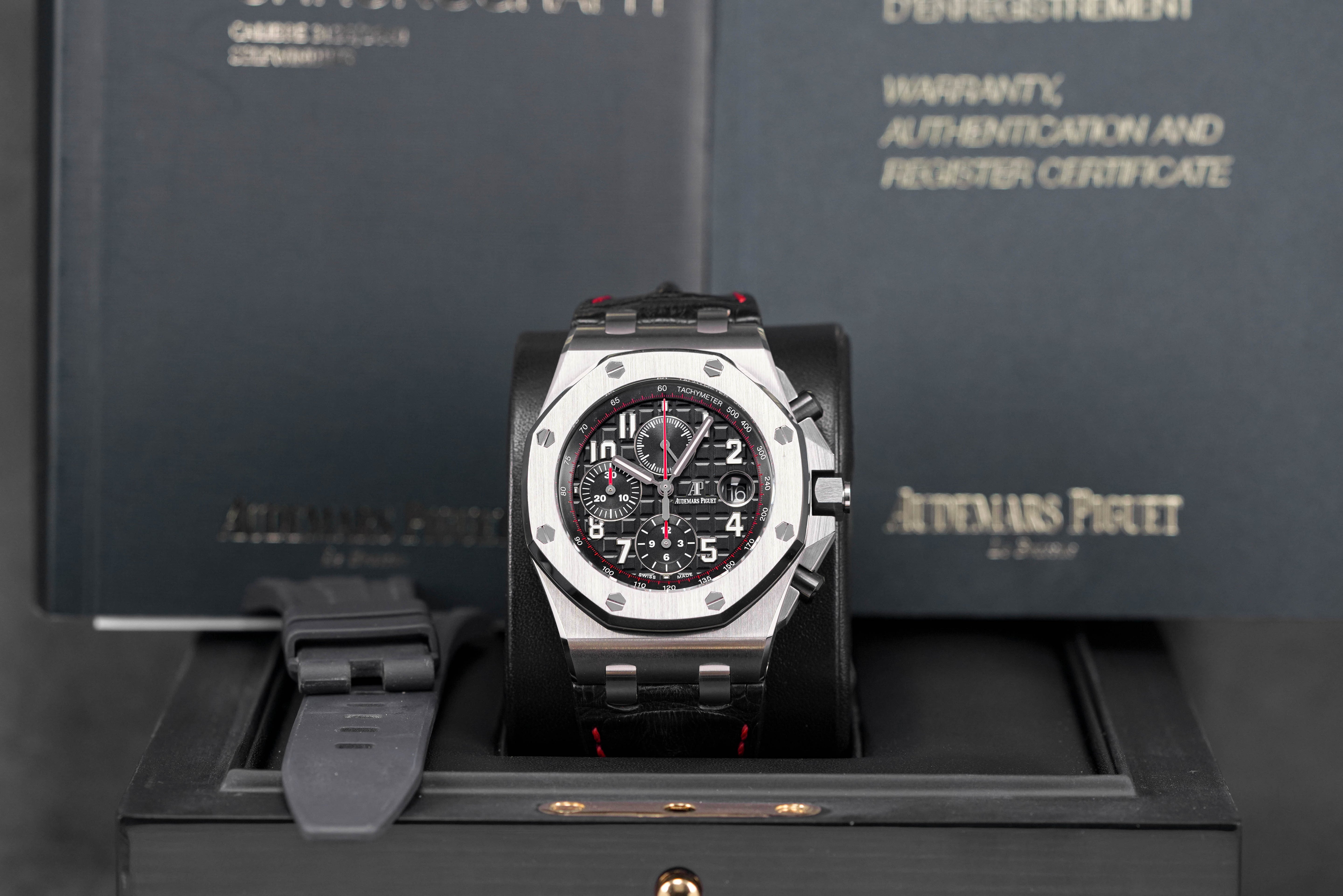 Harga Audemars Piguet Black Red