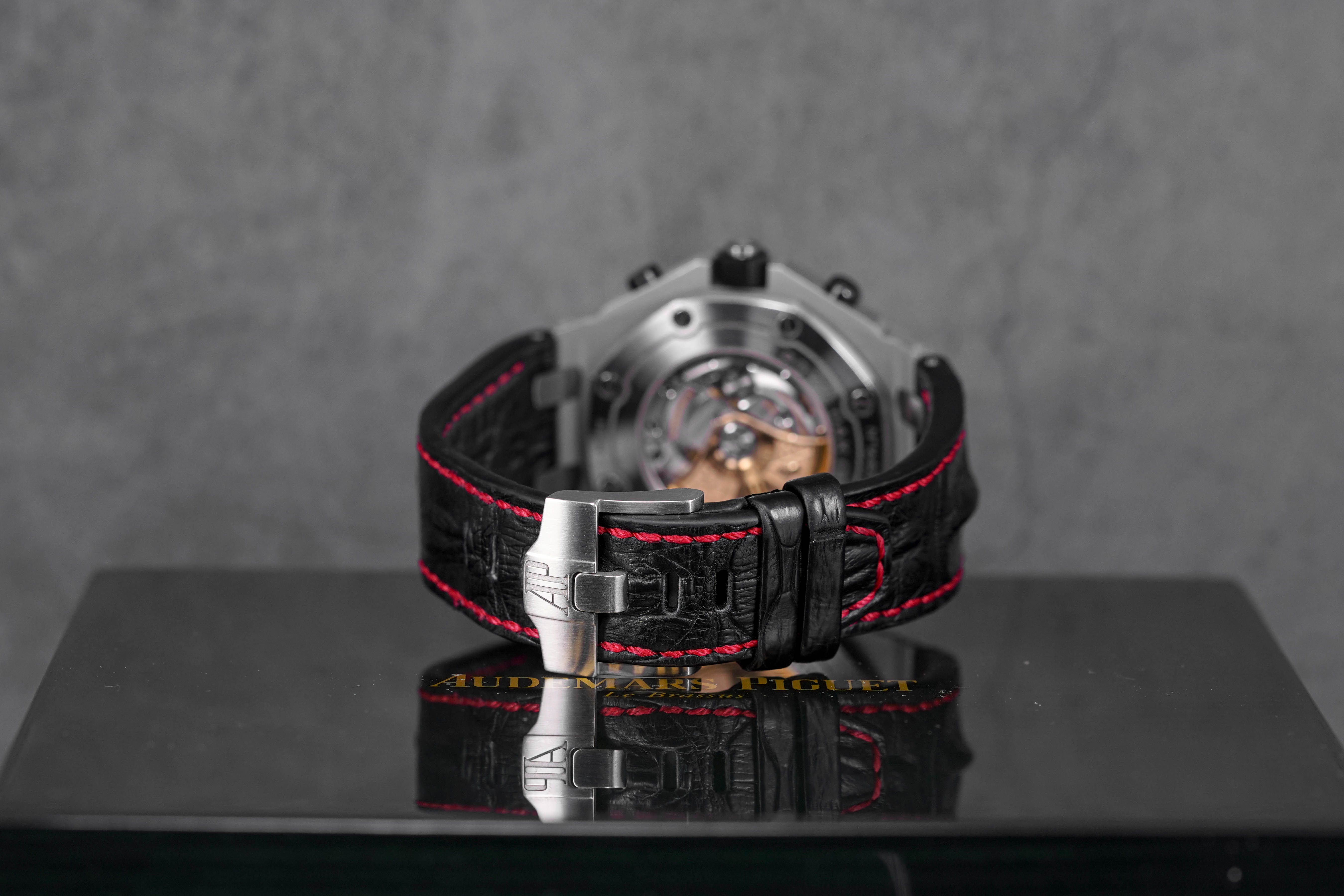 Harga Audemars Piguet Black Red
