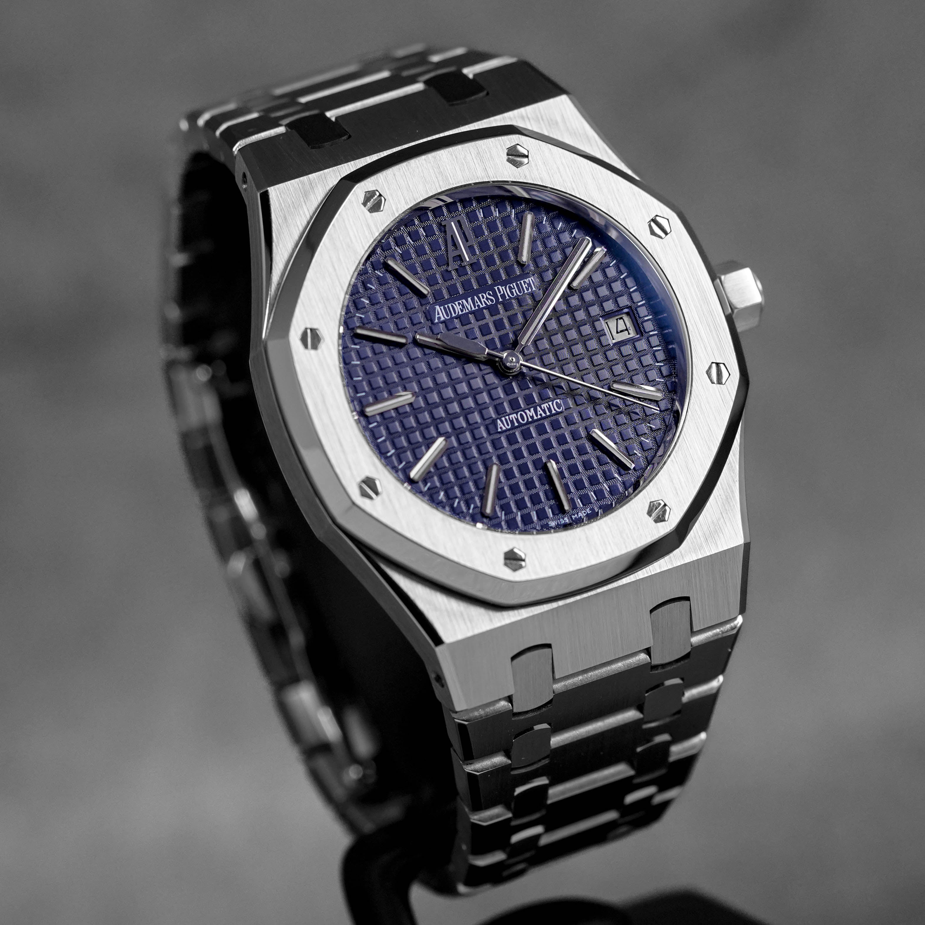 Harga Audemars Piguet Royal Oak 15300 Blue