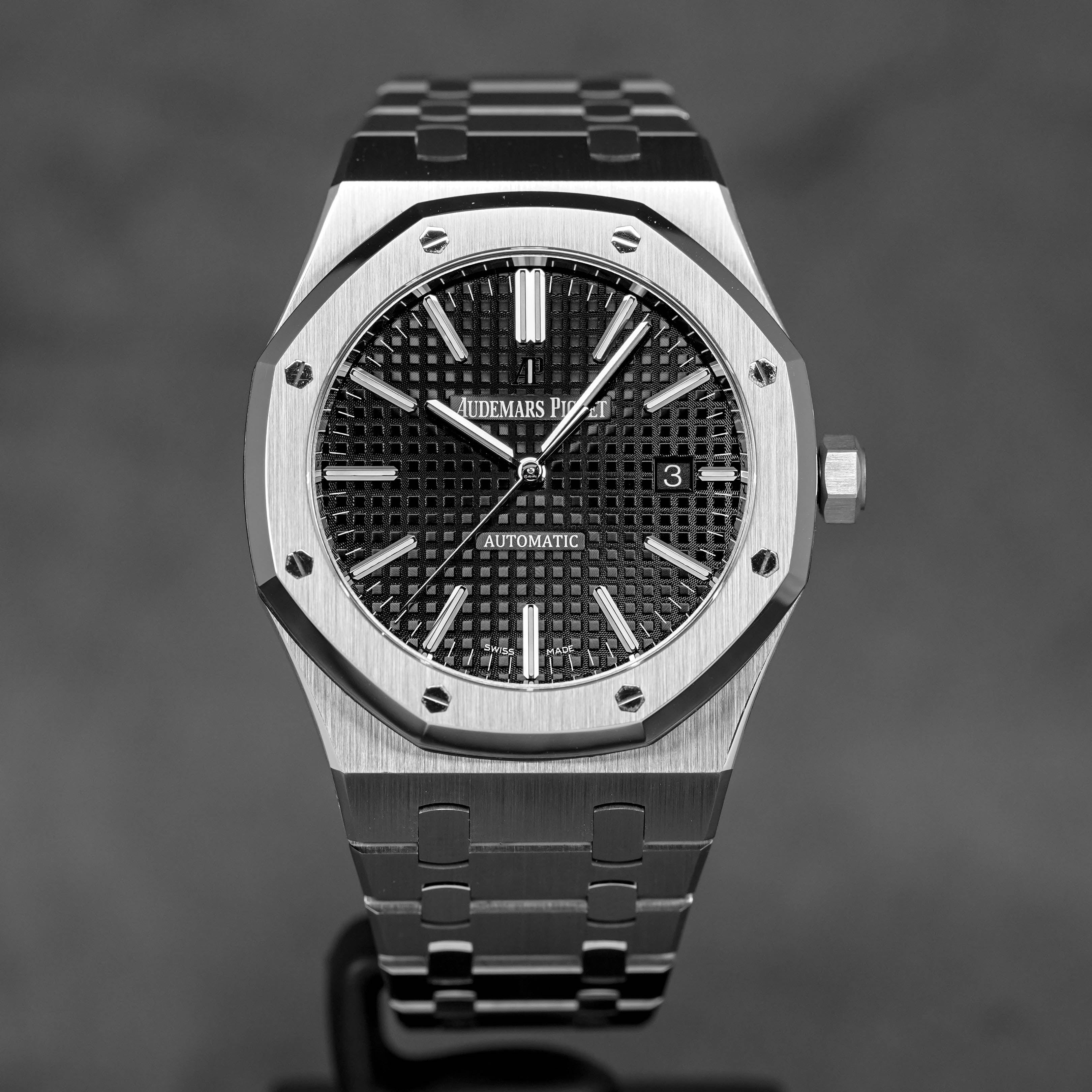 Harga Audemars Piguet Royal Oak 15400 Black