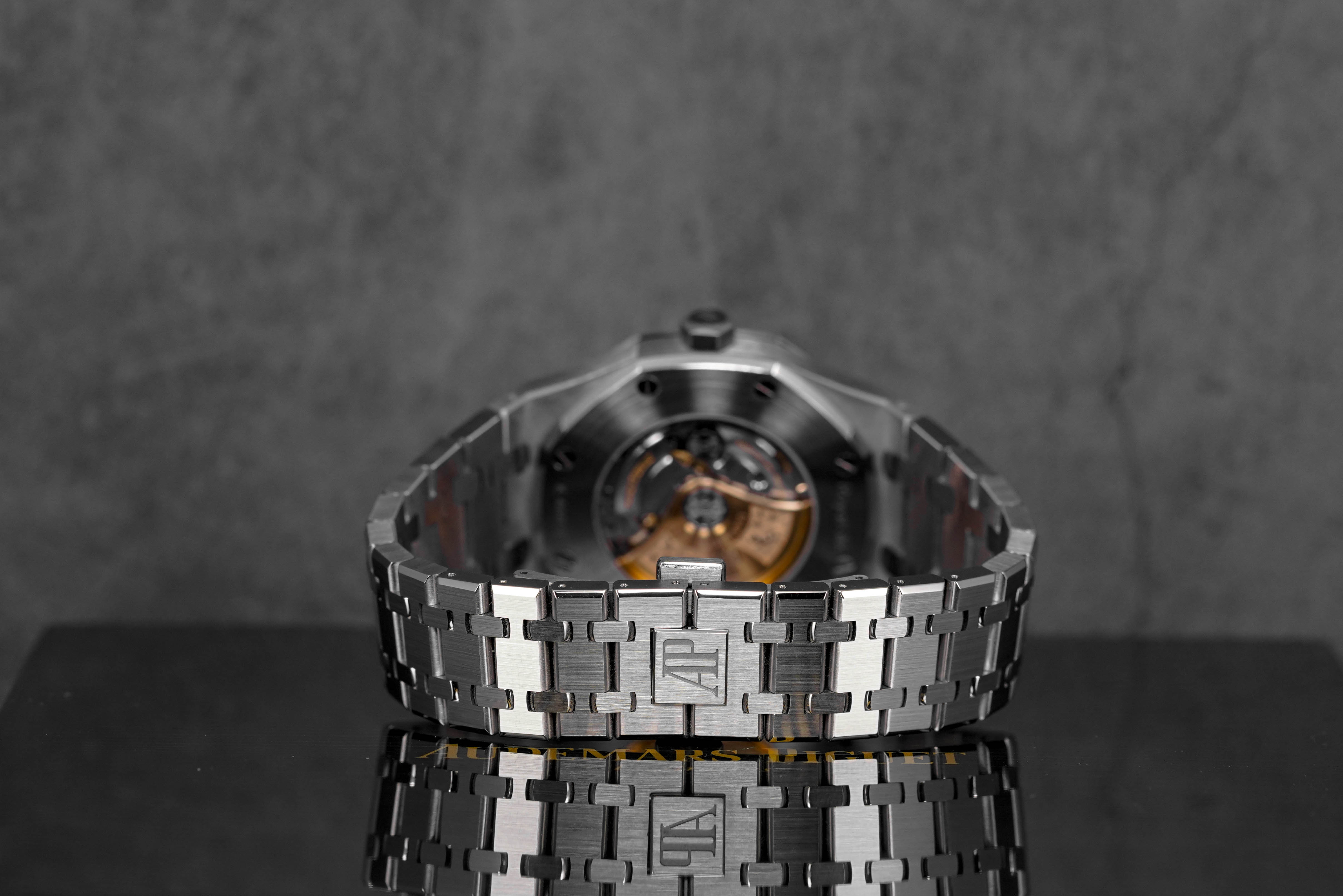 Harga Audemars Piguet Royal Oak 15400 Black