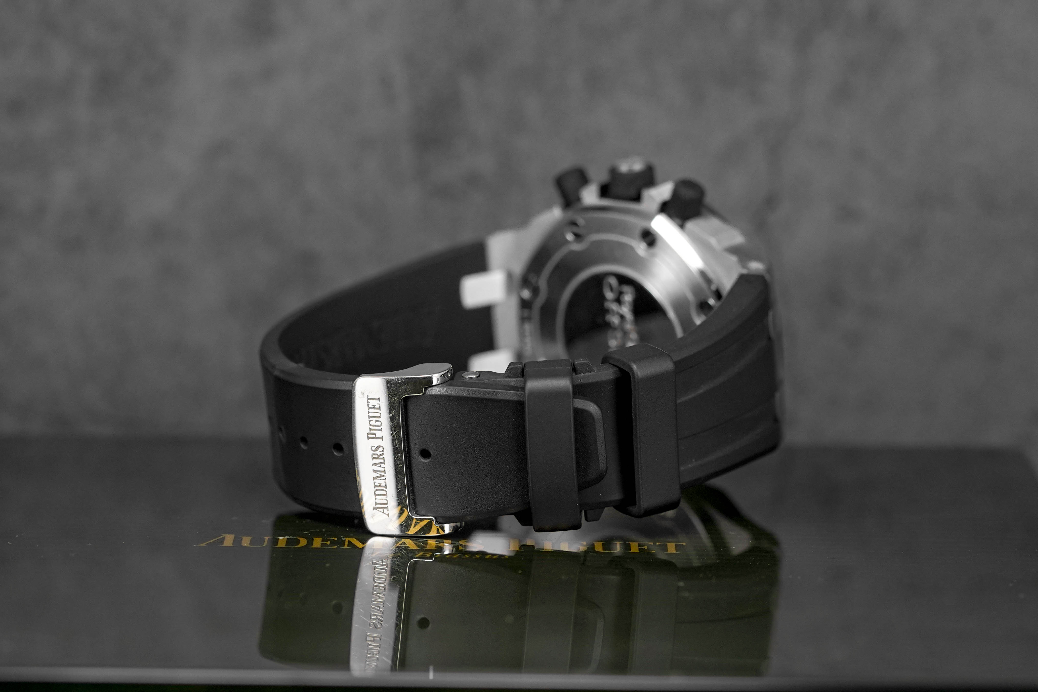 ROYAL OAK OFFSHORE CHRONOGRAPH 37MM BLACK DIAL DIAMOND BEZEL (2014)