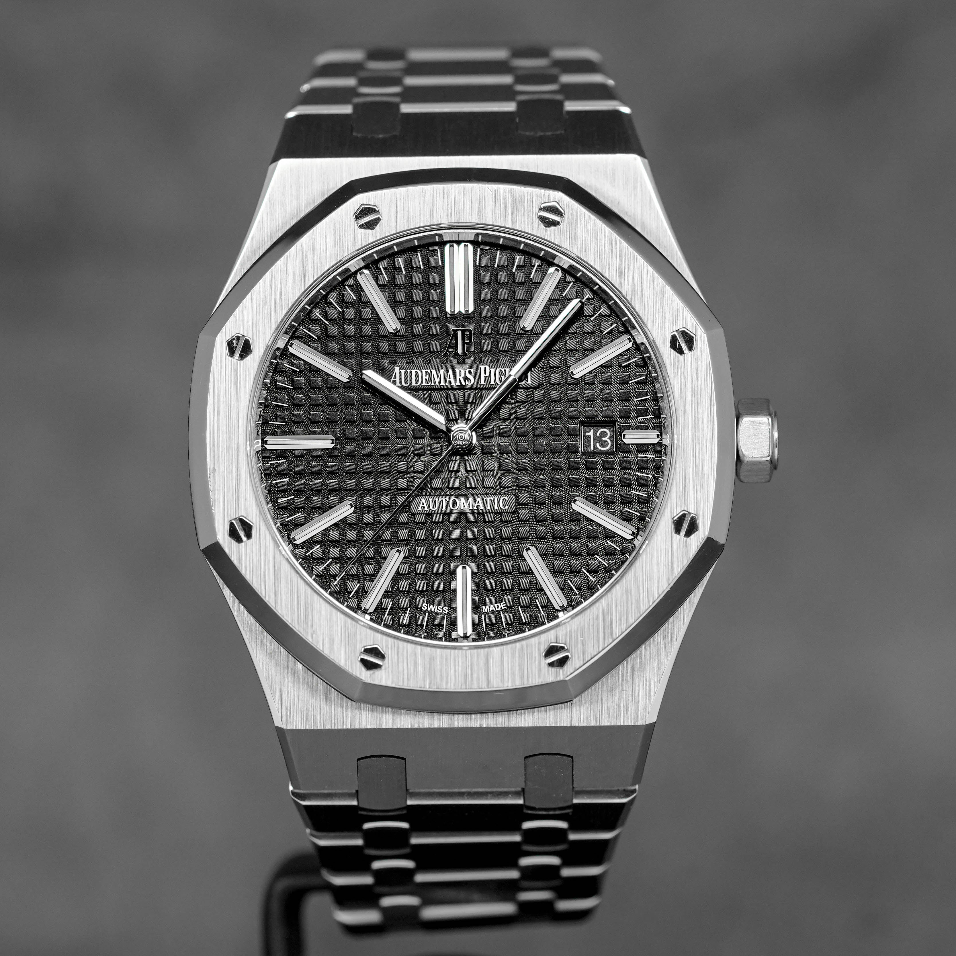 AUDEMARS PIGUET ROYAL OAK 41MM 15400 BLACK DIAL 2016 IDWX