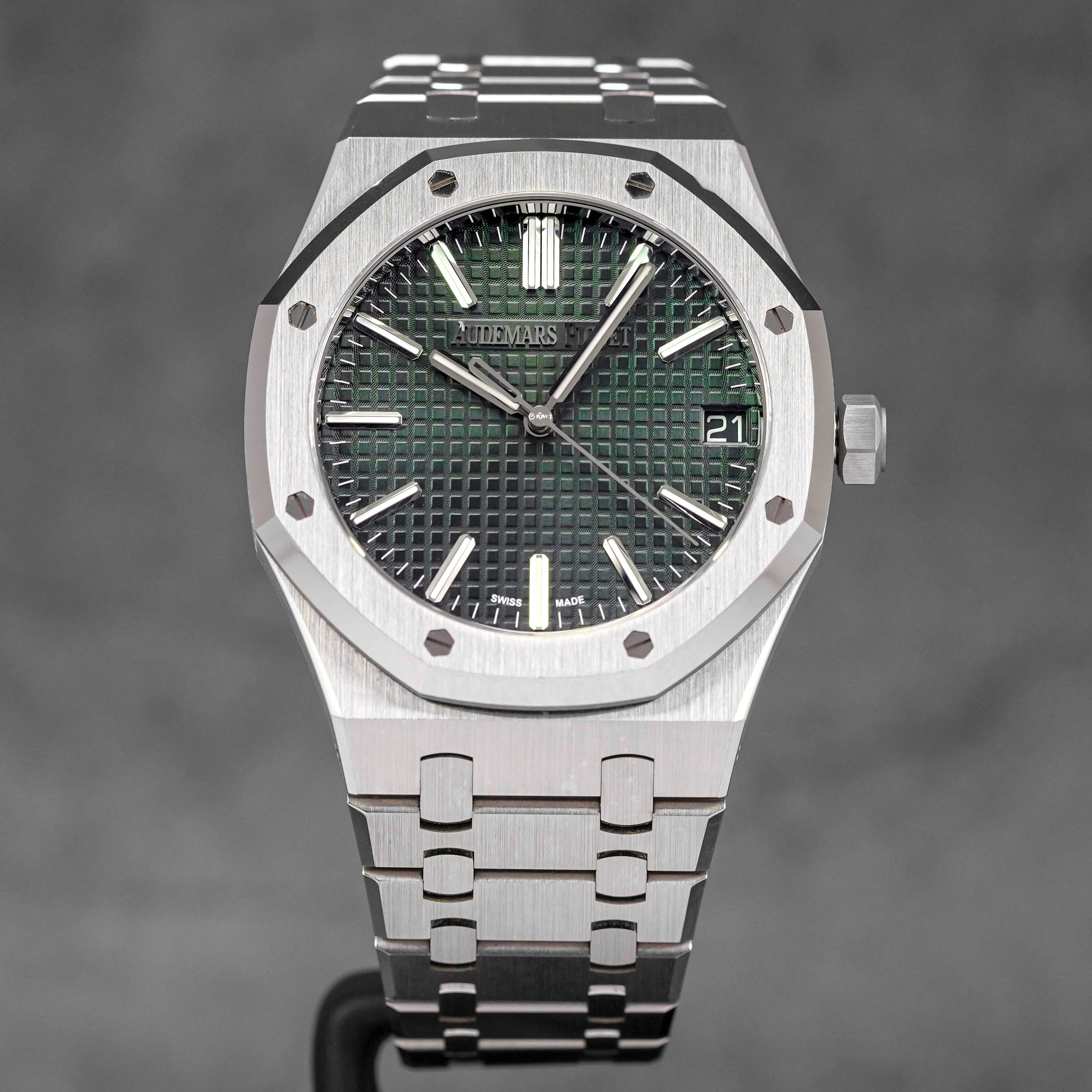AUDEMARS PIGUET ROYAL OAK 41MM 15510 '50TH ANNIVERSARY' GREEN DIAL