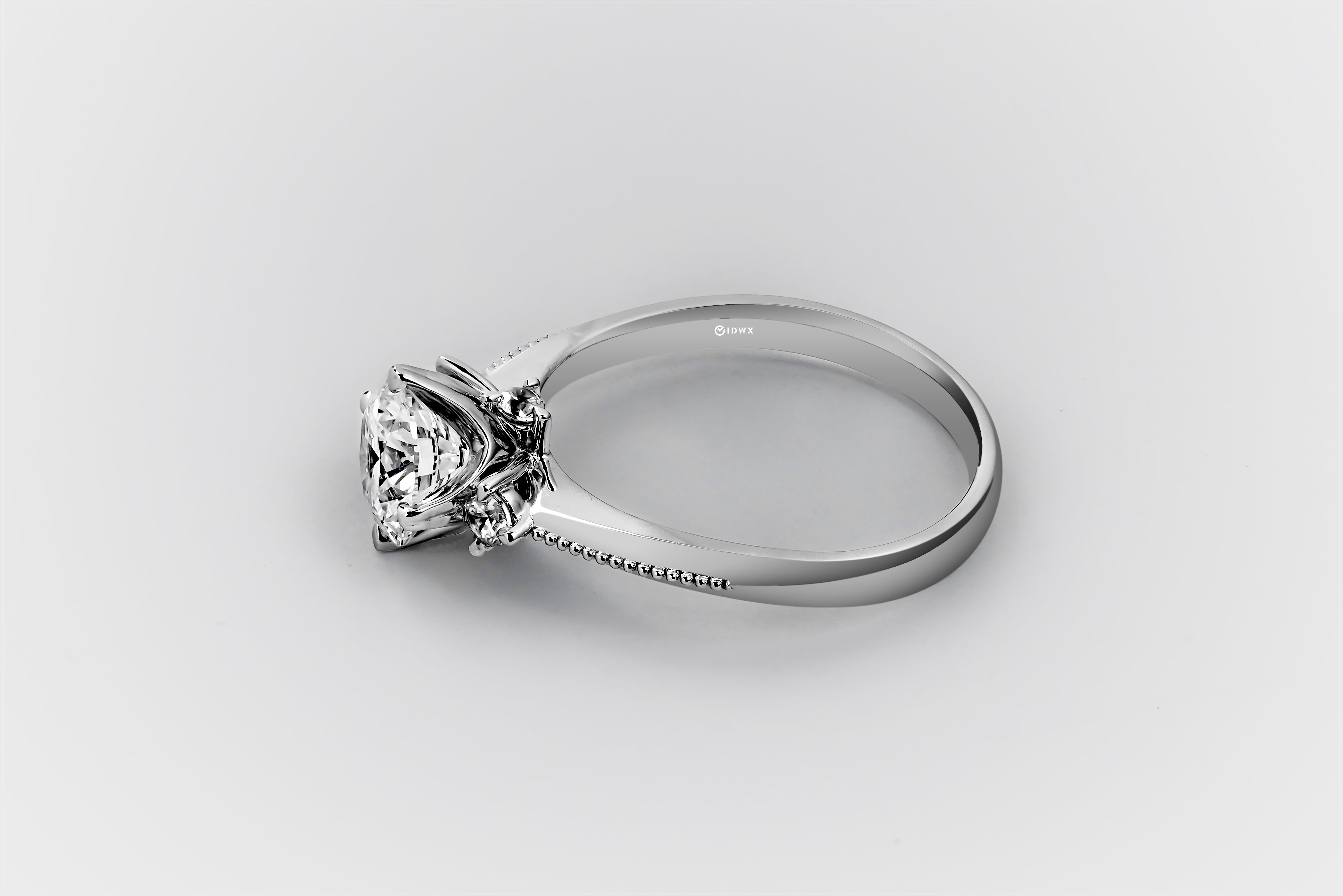 1CT ROUND BRILLIANT WHITEGOLD RING