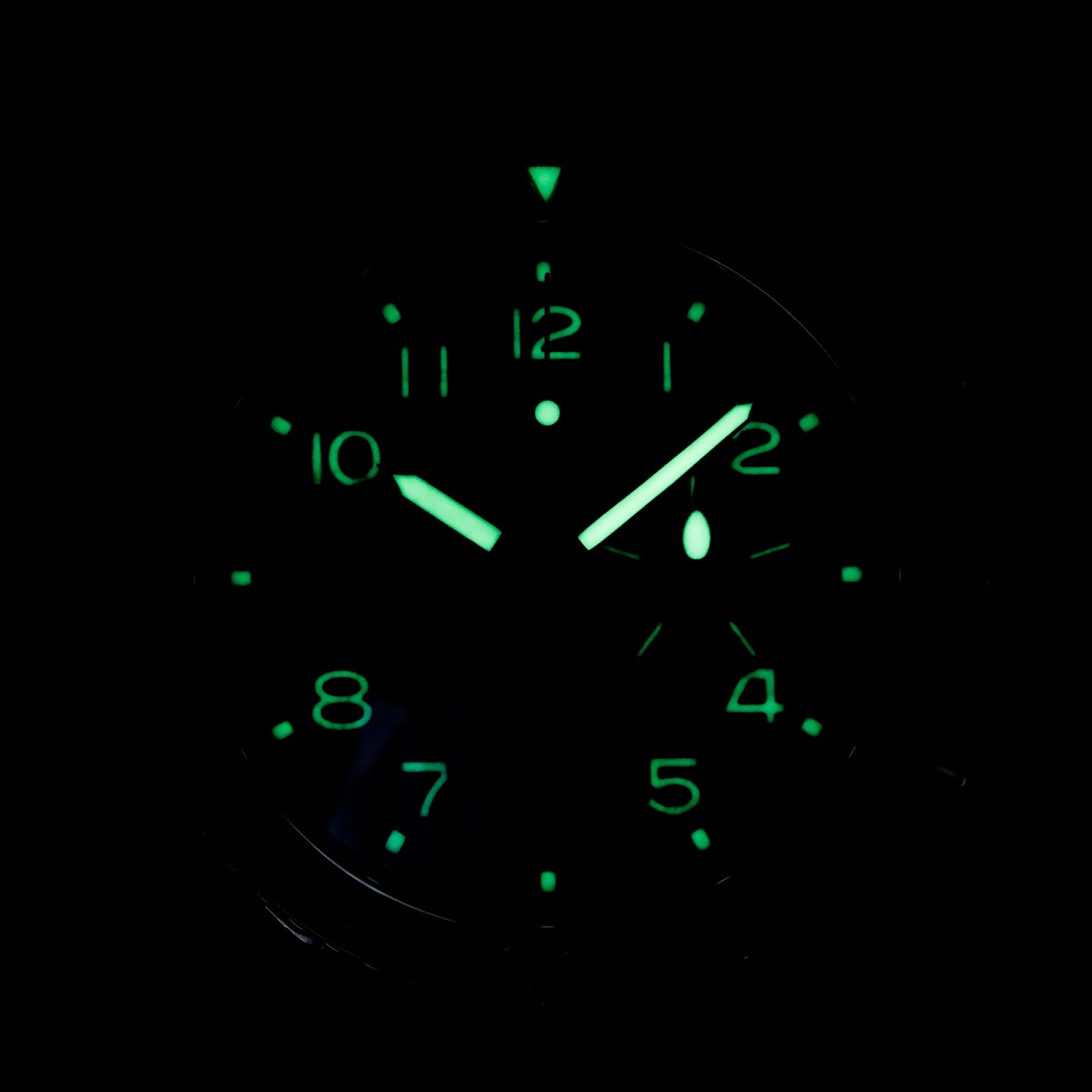 TYPE XX AERONAVALE CHRONOGRAPH BLACK DIAL NO DATE (WATCH ONLY)