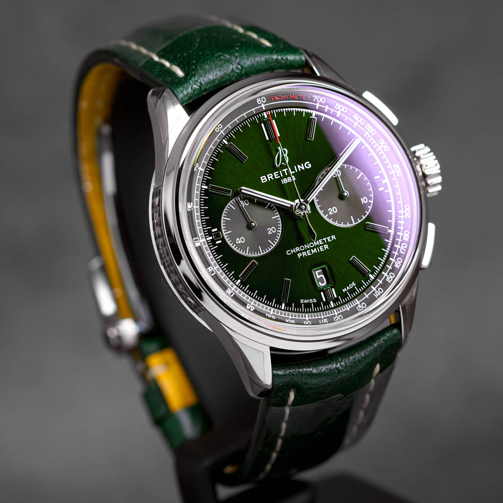 BREITLING PREMIER B01 CHRONOGRAPH 42 'BENTLEY' BRITISH RACING GREEN (2021) IDWX