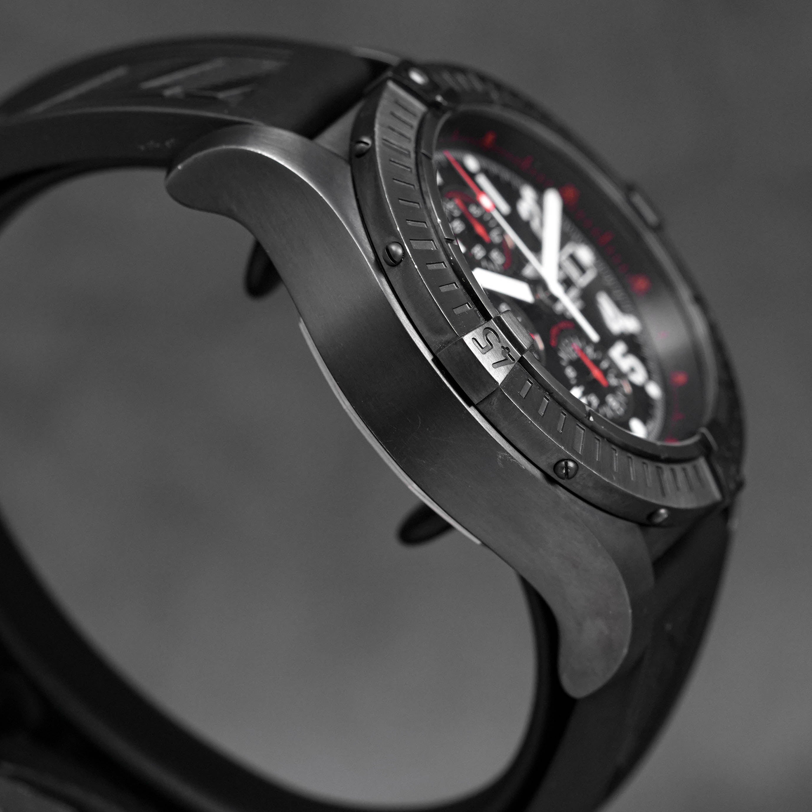 SUPER AVENGER CHRONOGRAPH 48MM BLACK STEEL RUBBER STRAP LIMITED EDITION (2010)