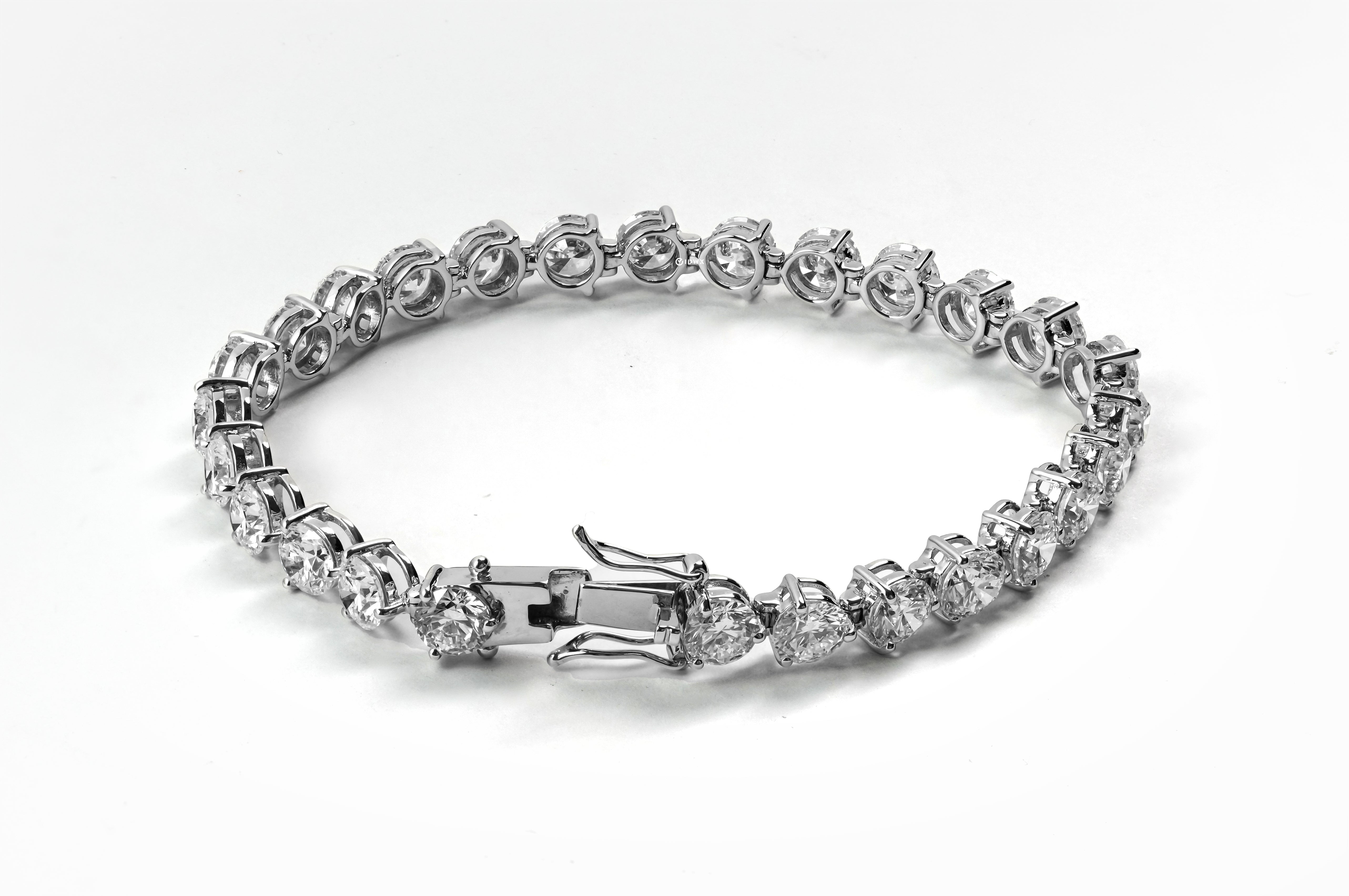 14.5CT 16 CM WHITEGOLD TENNIS BRACELET