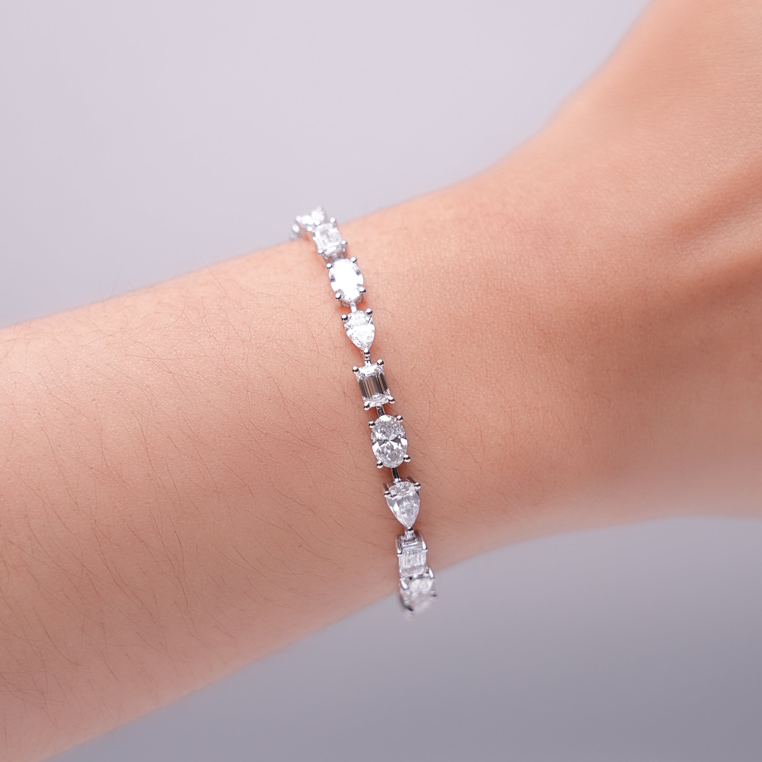 WHITEGOLD TENNIS BRACELET 17.5 CM 26 STONES LAB DIAMOND