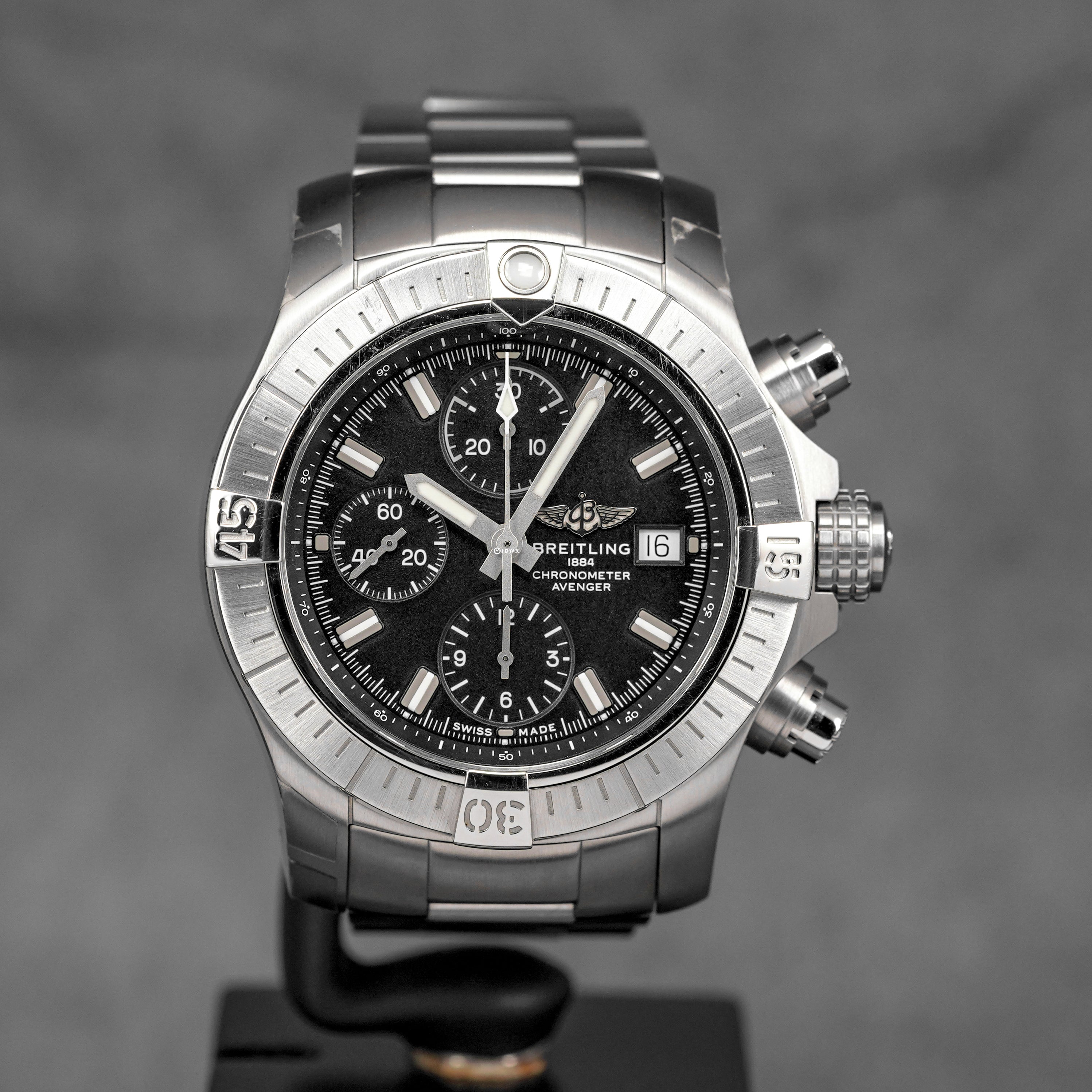 Harga Breitling Avenger Chrono 43 Steel Black