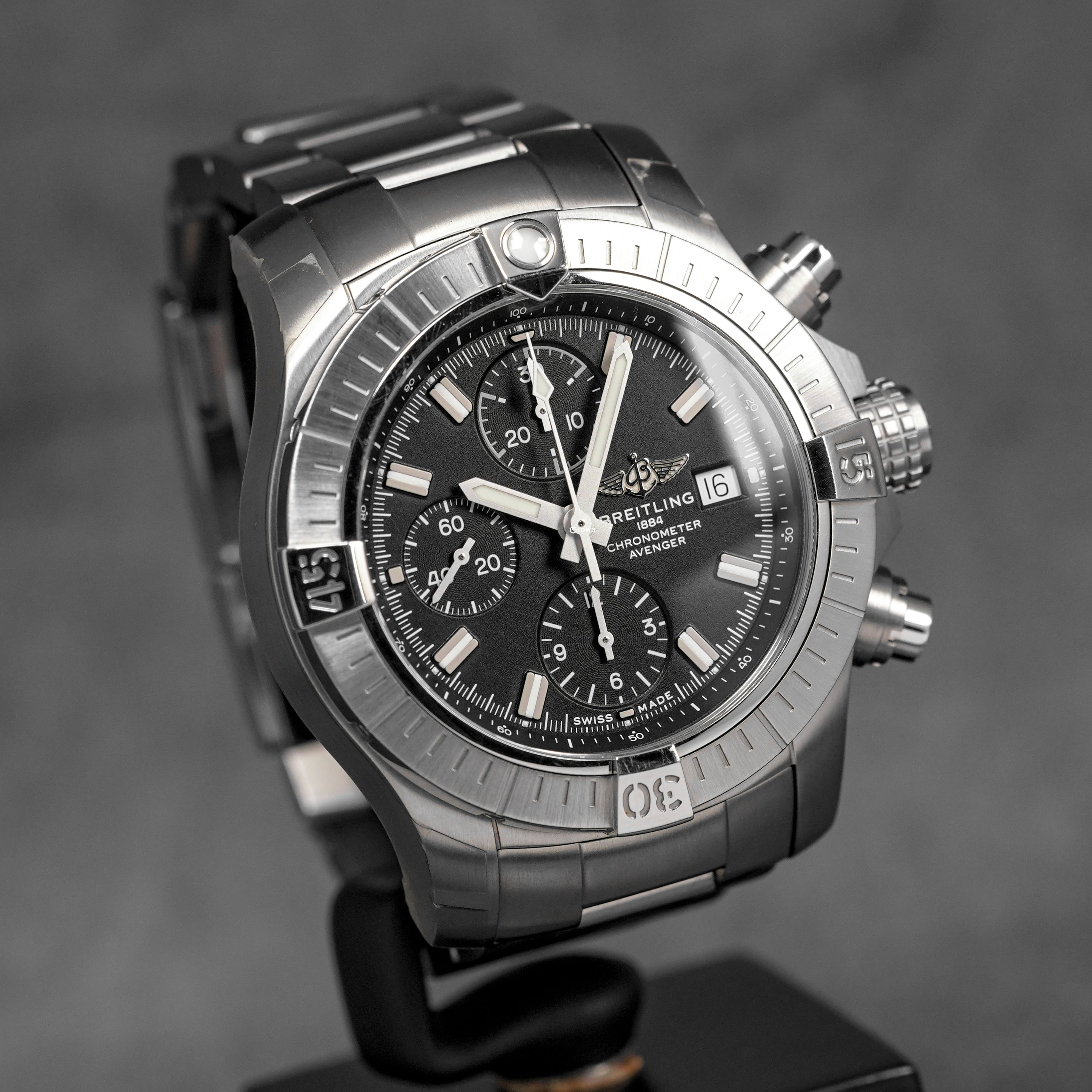 Harga Breitling Avenger Chrono 43 Steel Black